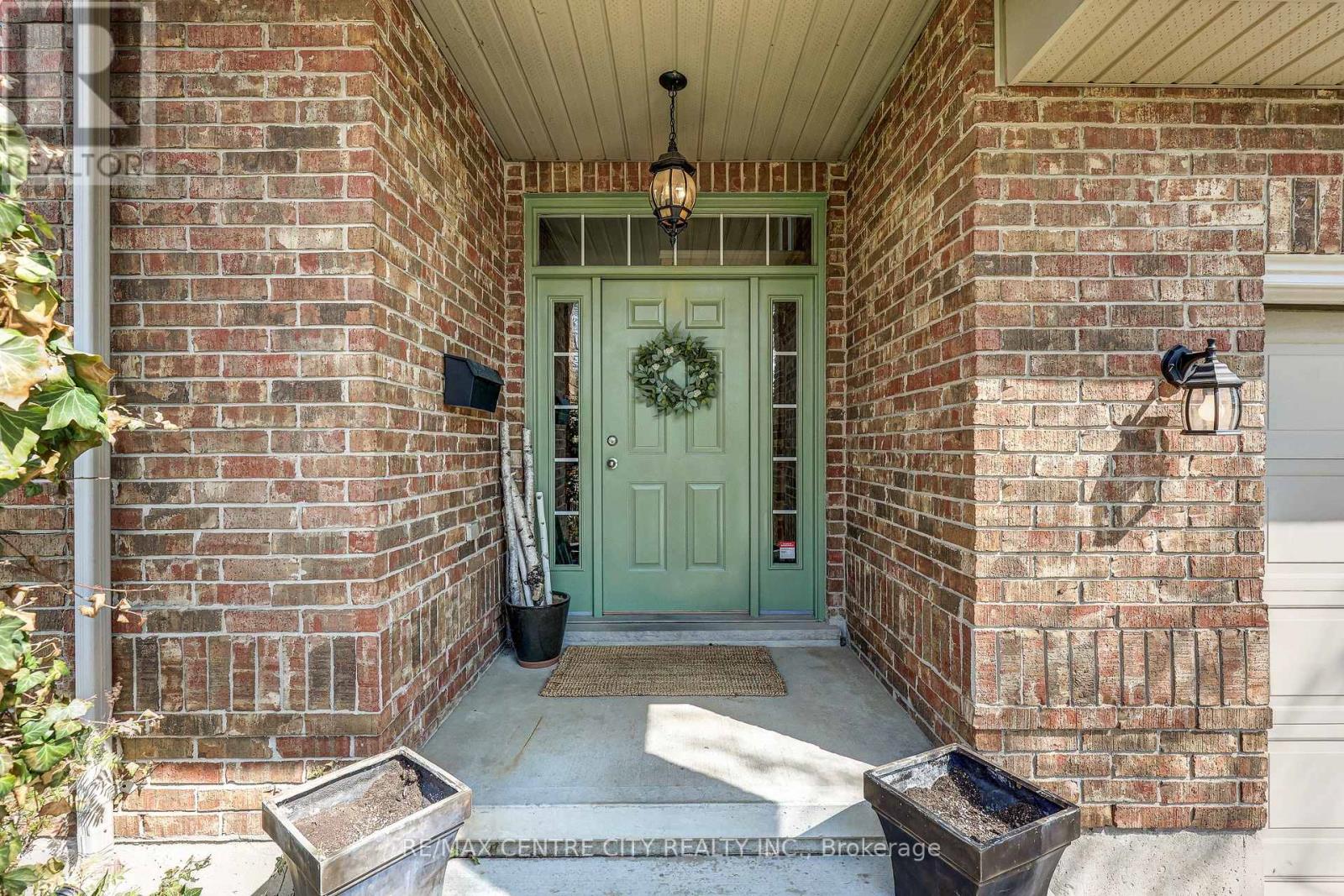 3 Steeplechase Court, St. Thomas, Ontario  N5R 6H4 - Photo 6 - X13047892