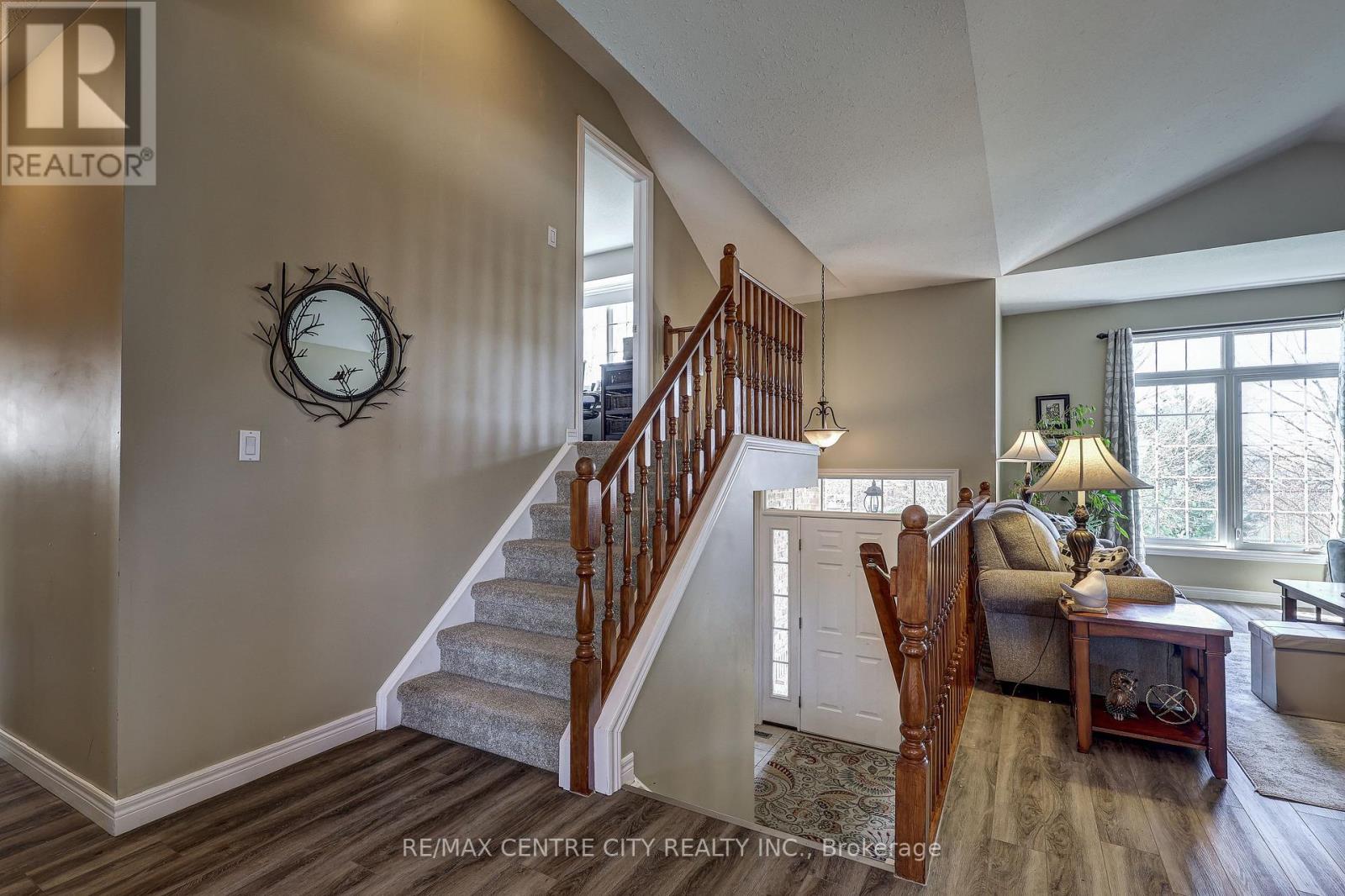 3 Steeplechase Court, St. Thomas, Ontario  N5R 6H4 - Photo 9 - X13047892