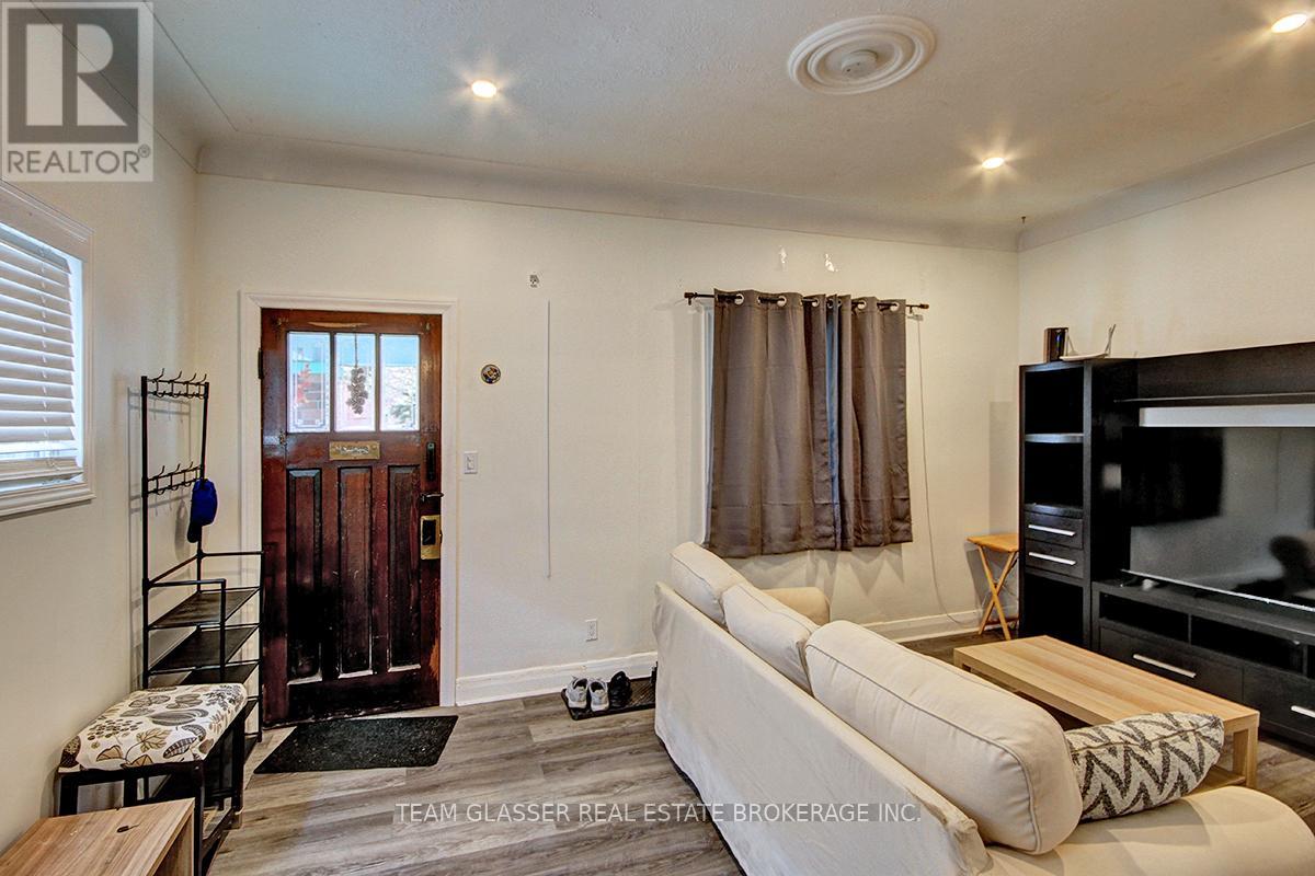 555 Grey Street, London East, Ontario  N6B 1H6 - Photo 4 - X13048030