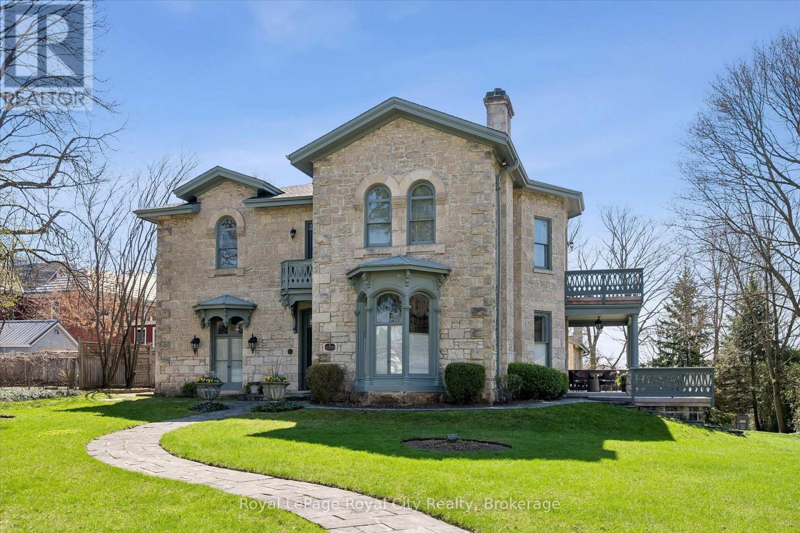 66 PAISLEY STREET, Guelph, Ontario