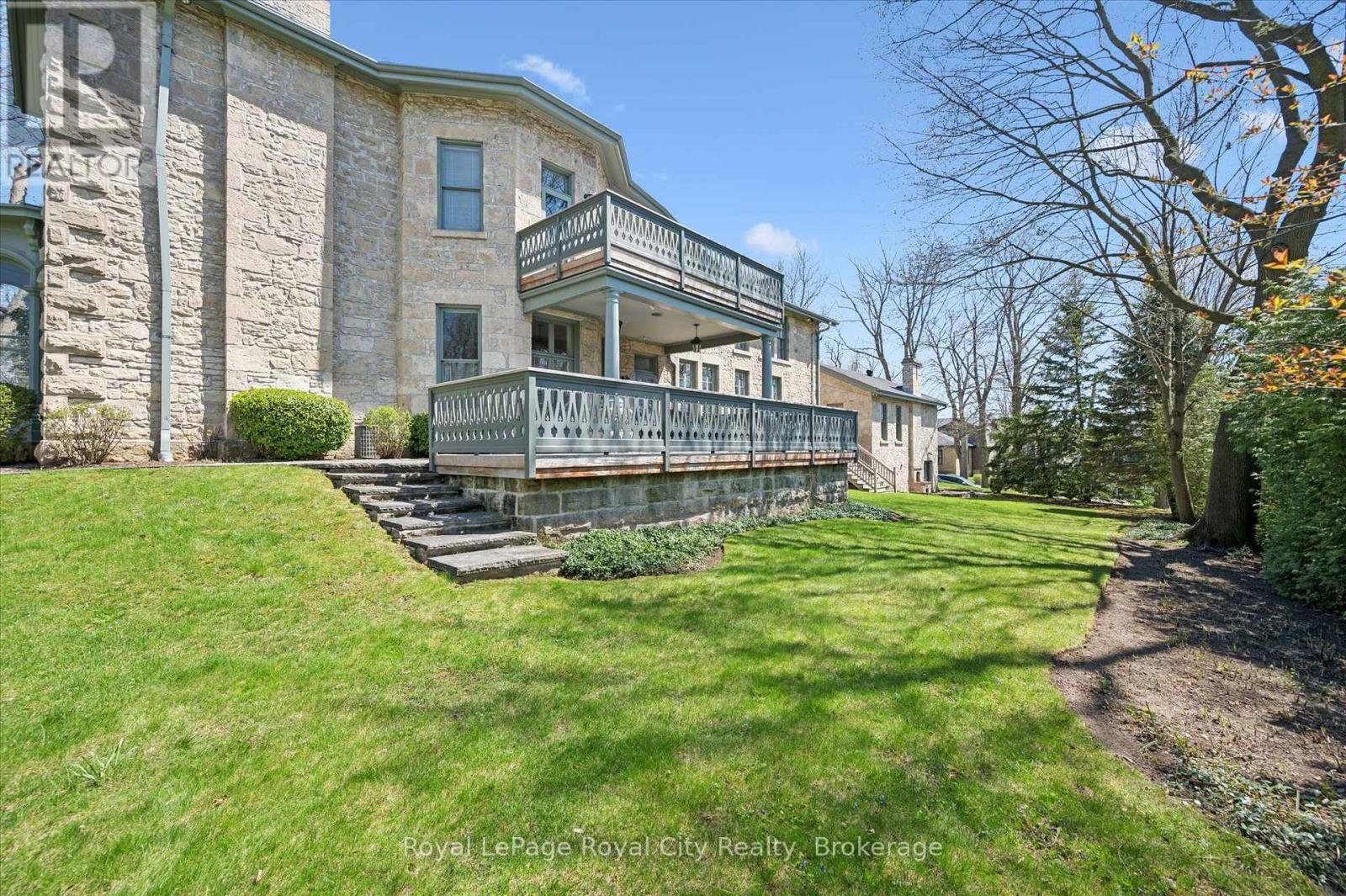 66 Paisley Street, Guelph, Ontario  N1H 2N8 - Photo 42 - X13047834