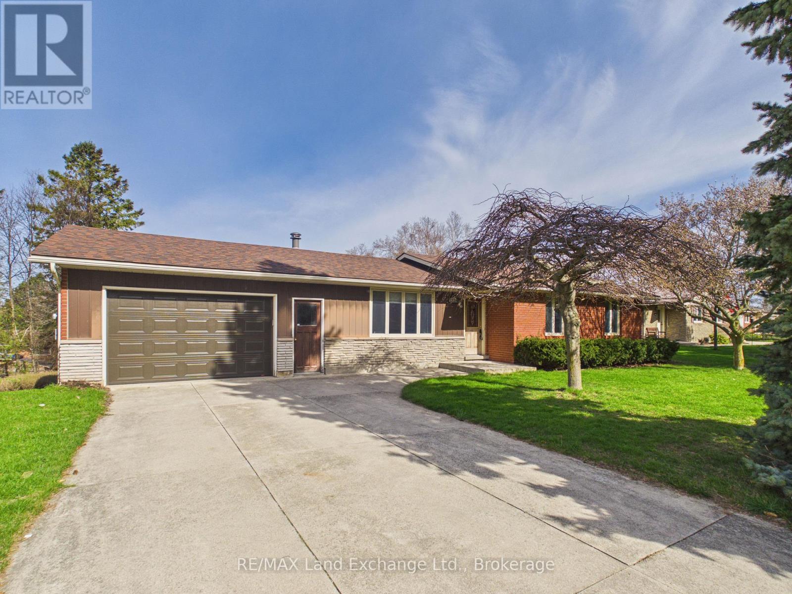 14 Queen Street N, Kincardine, Ontario  N2Z 1L4 - Photo 2 - X13047872