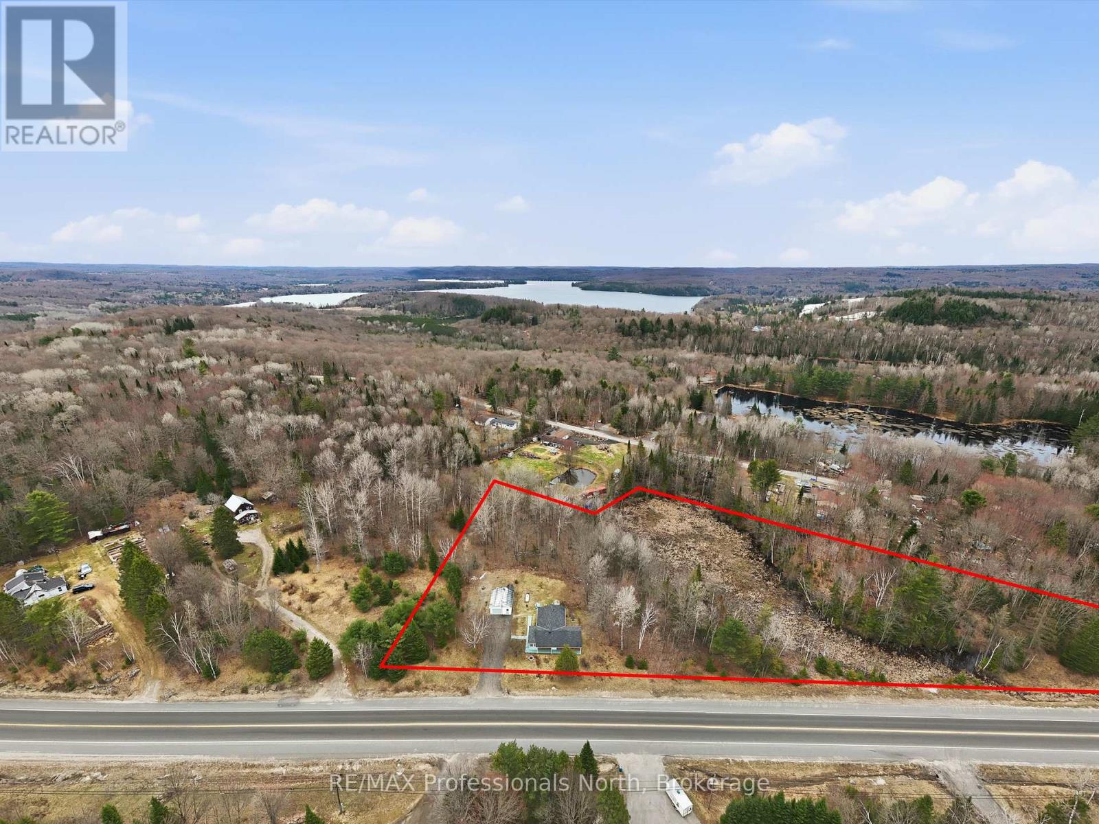 1671 60 Highway, Huntsville, Ontario  P1H 1A2 - Photo 2 - X13047926