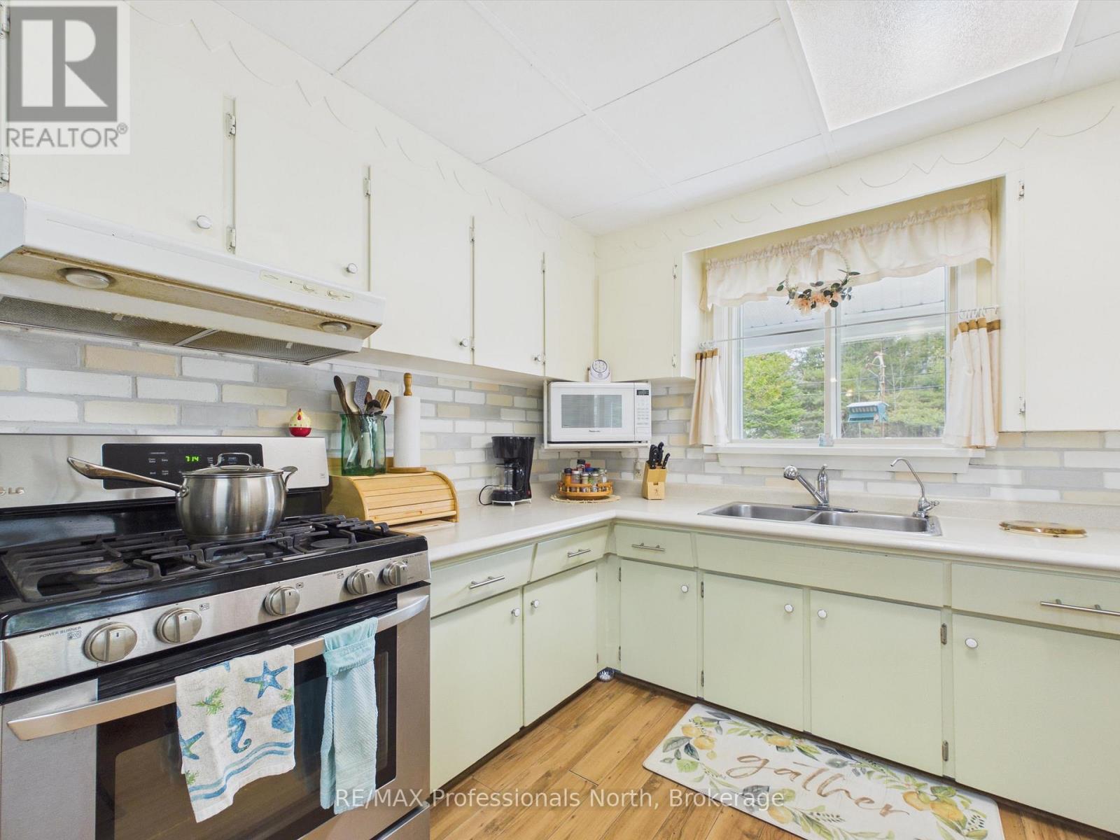 1671 60 Highway, Huntsville, Ontario  P1H 1A2 - Photo 5 - X13047926