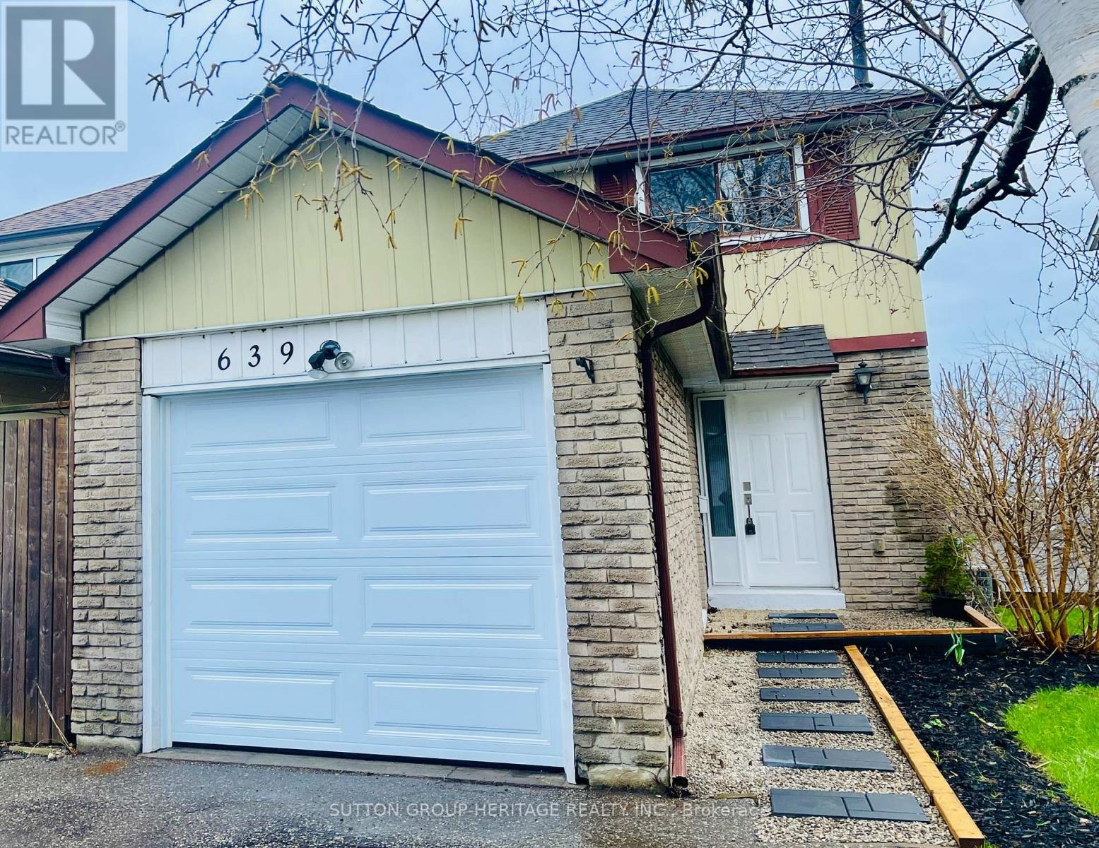 639 Down Crescent, Oshawa, Ontario  L1H 7X9 - Photo 2 - E12985650