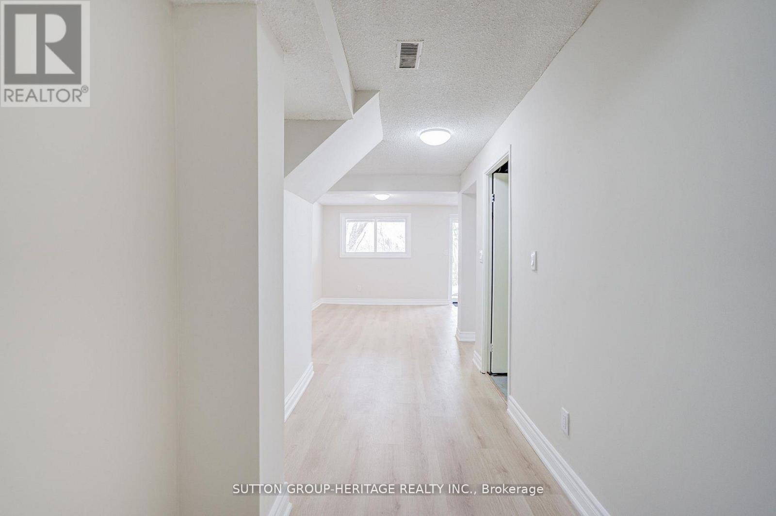 639 Down Crescent, Oshawa, Ontario  L1H 7X9 - Photo 26 - E12985650