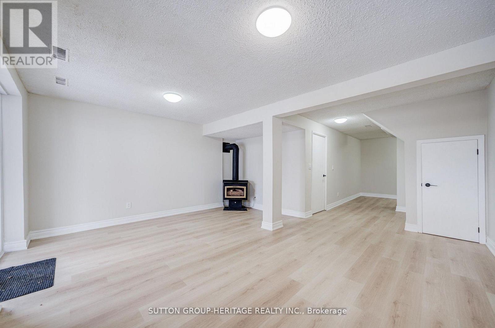 639 Down Crescent, Oshawa, Ontario  L1H 7X9 - Photo 30 - E12985650