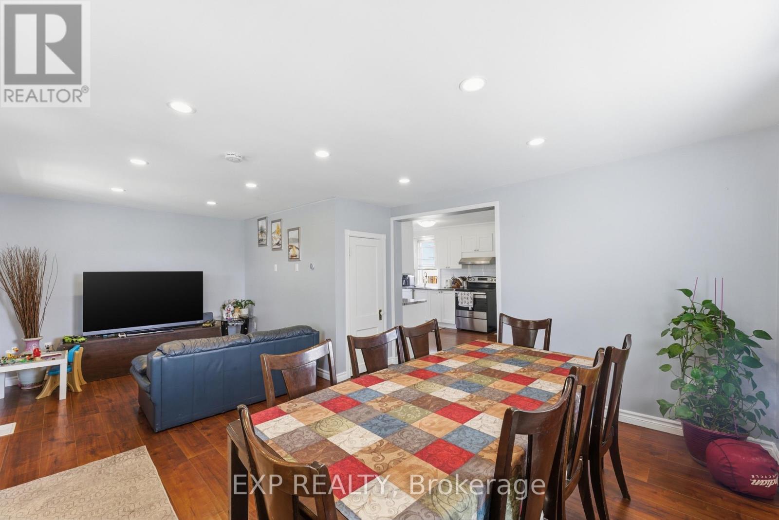 590 Scott Street, St. Catharines, Ontario  L2M 3X6 - Photo 6 - X13048104