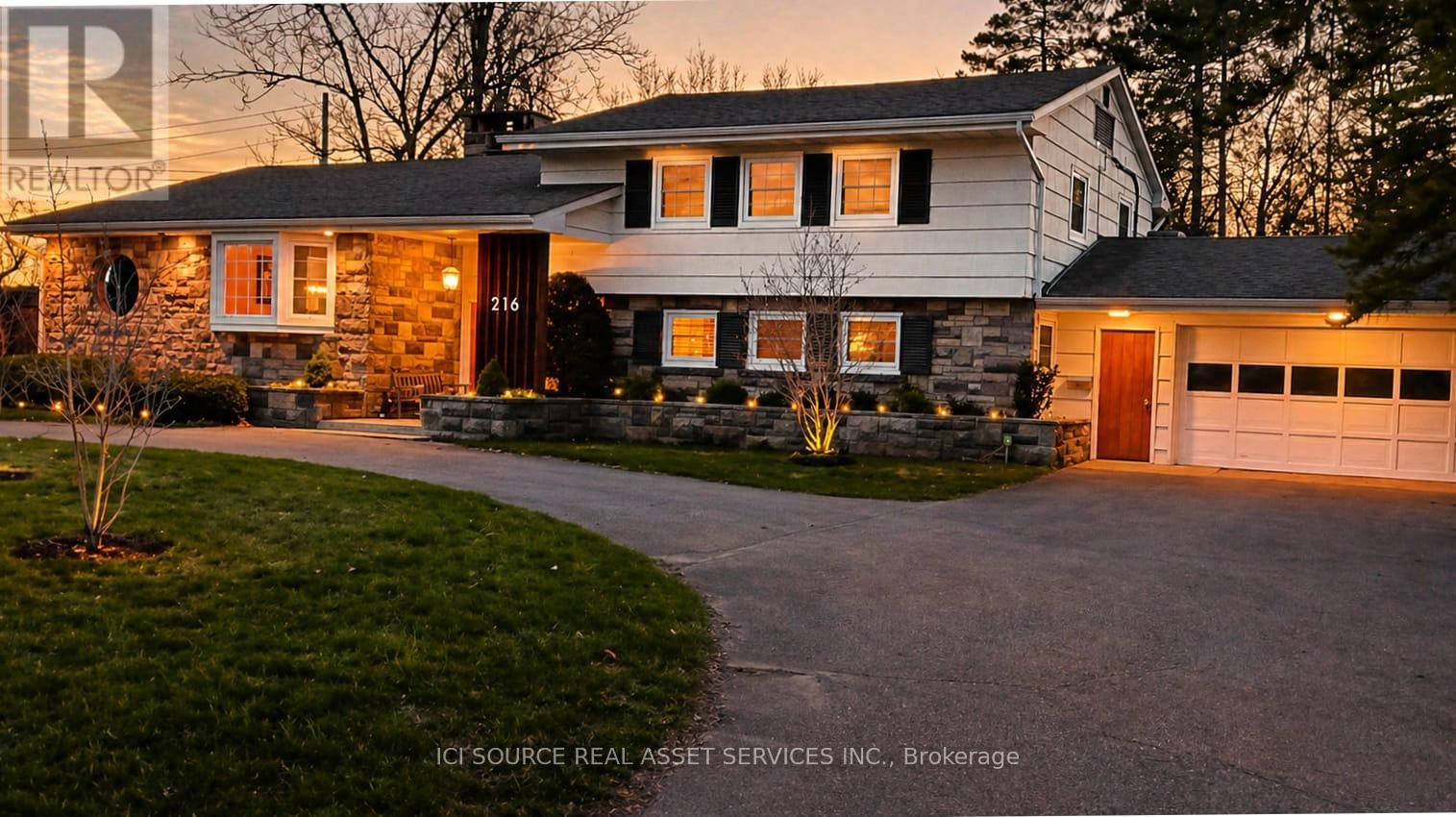 216 Brockville Street, Smiths Falls, Ontario  K7A 3Z4 - Photo 2 - X12847464