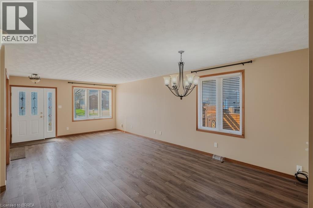 44 Donegal Drive, Brantford, Ontario  N3T 6K8 - Photo 8 - 40823969