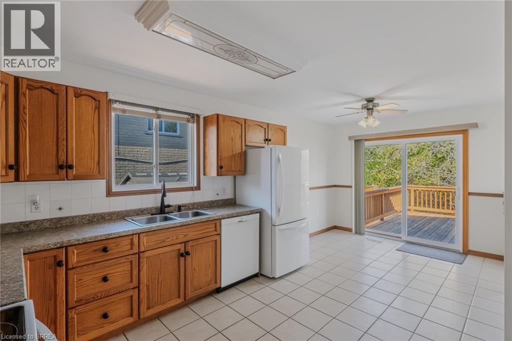 44 Donegal Drive, Brantford, Ontario  N3T 6K8 - Photo 9 - 40823969