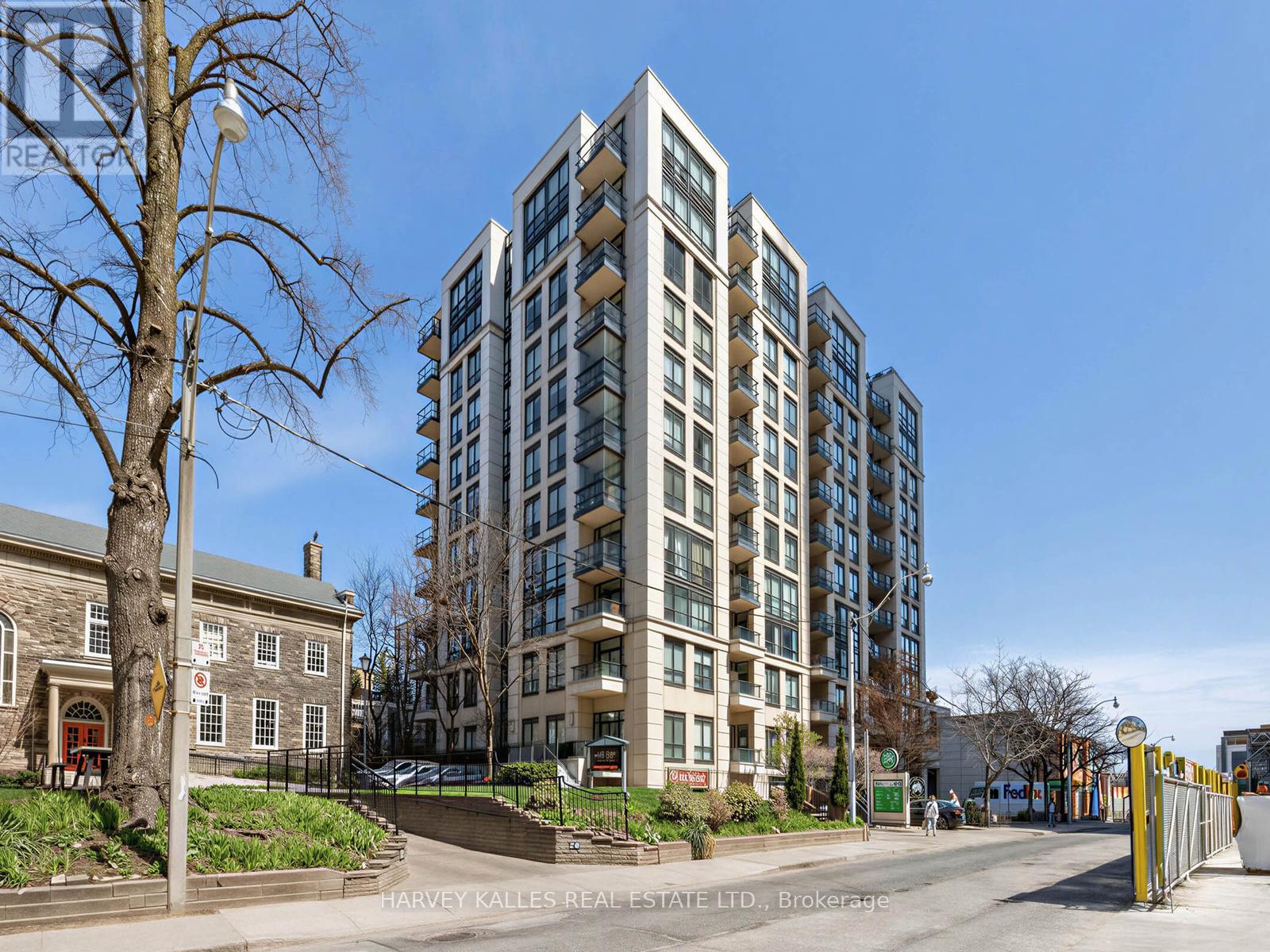 422 - 10 DELISLE AVENUE, Toronto, Ontario