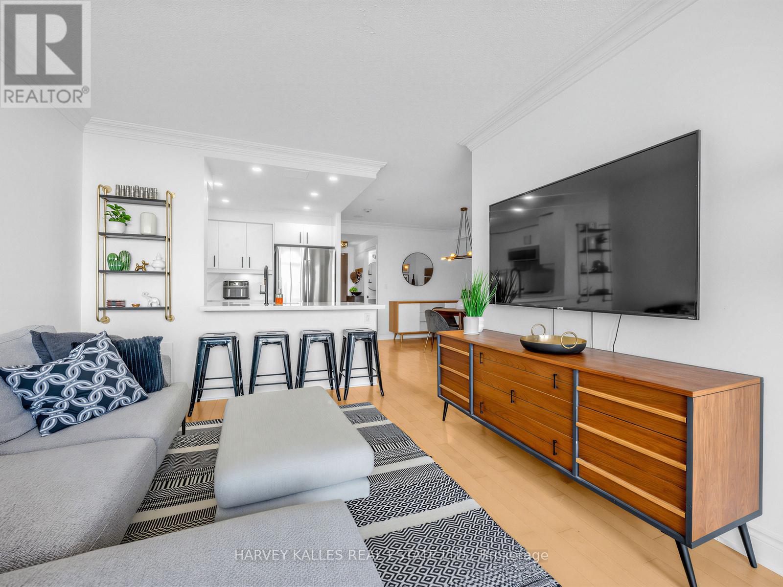 422 - 10 Delisle Avenue, Toronto, Ontario  M4V 3C6 - Photo 18 - C13048078