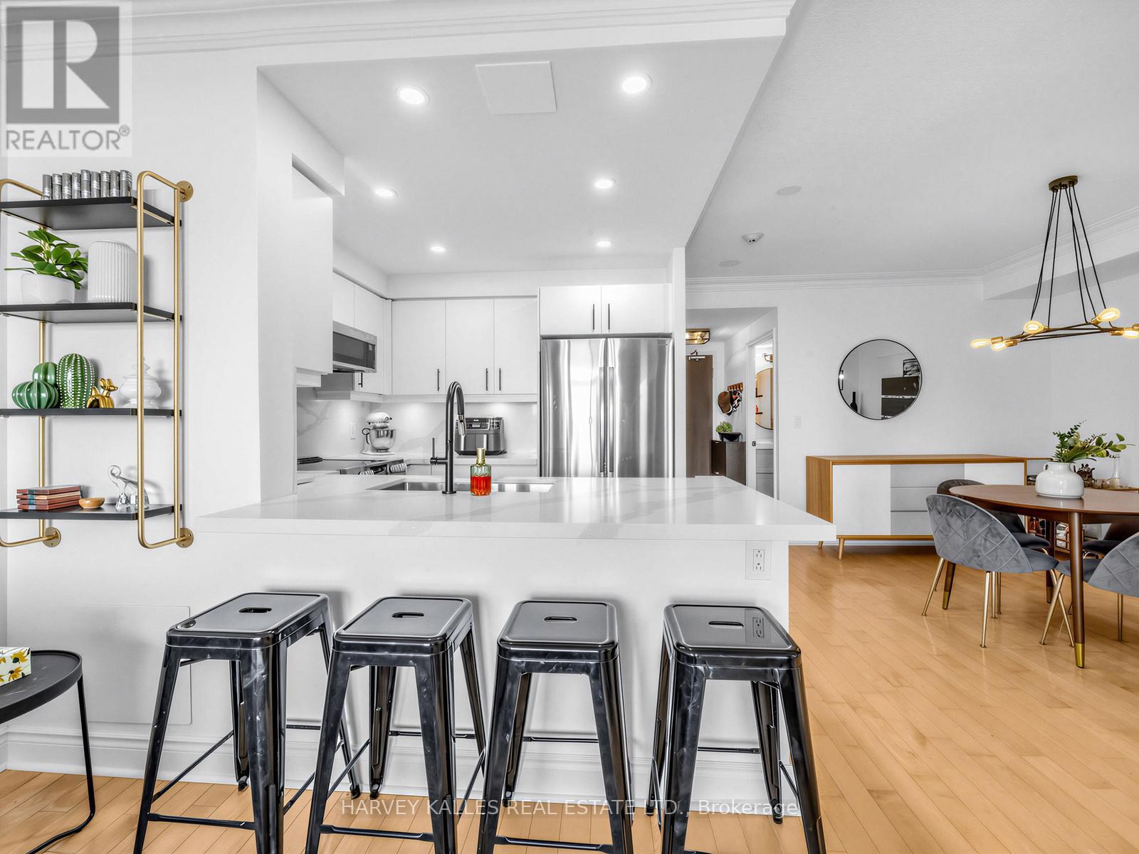 422 - 10 Delisle Avenue, Toronto, Ontario  M4V 3C6 - Photo 19 - C13048078