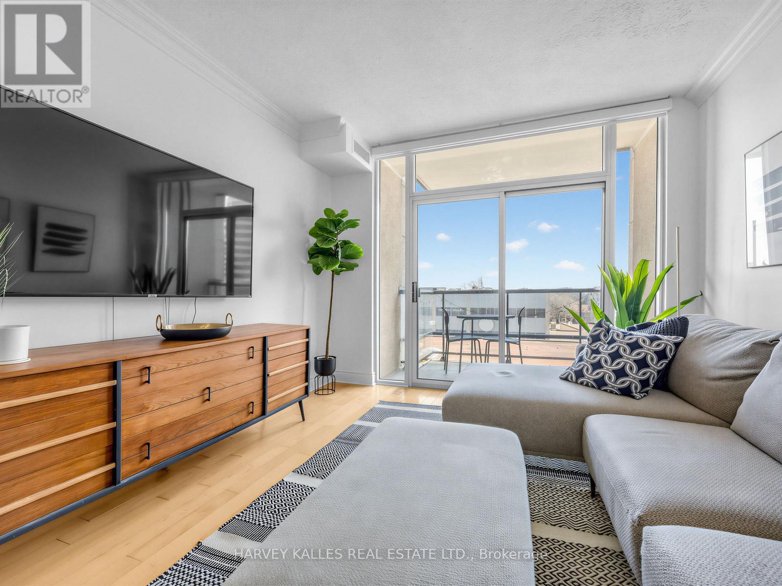 422 - 10 Delisle Avenue, Toronto, Ontario  M4V 3C6 - Photo 20 - C13048078