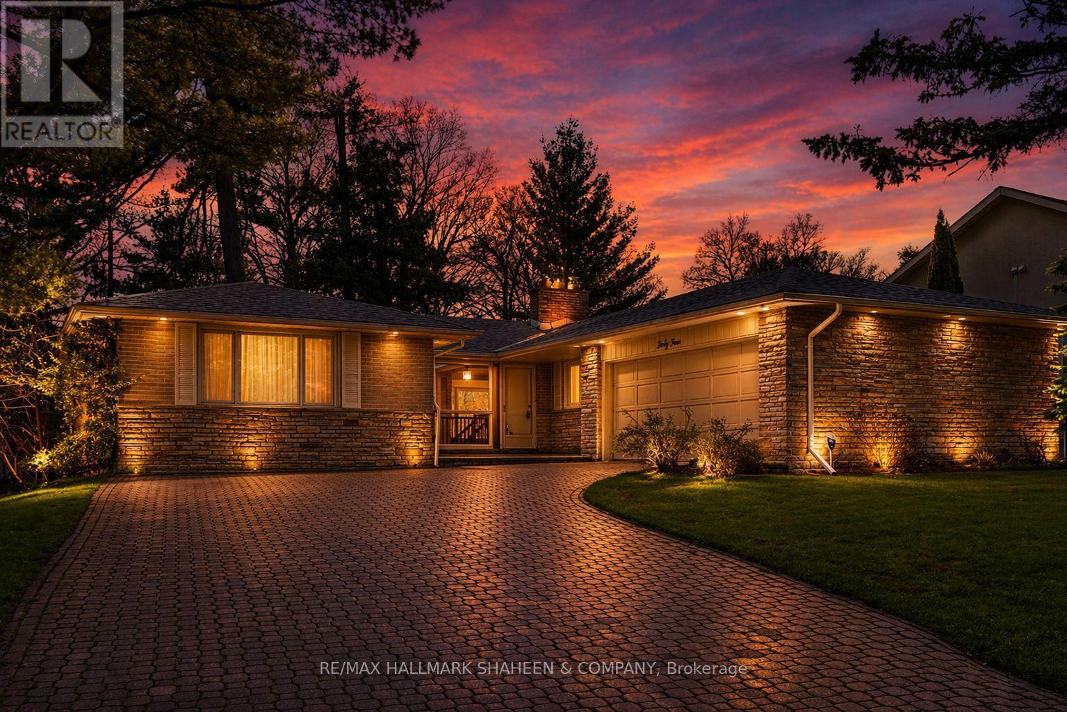 45 HI MOUNT DRIVE, toronto (bayview village), Ontario