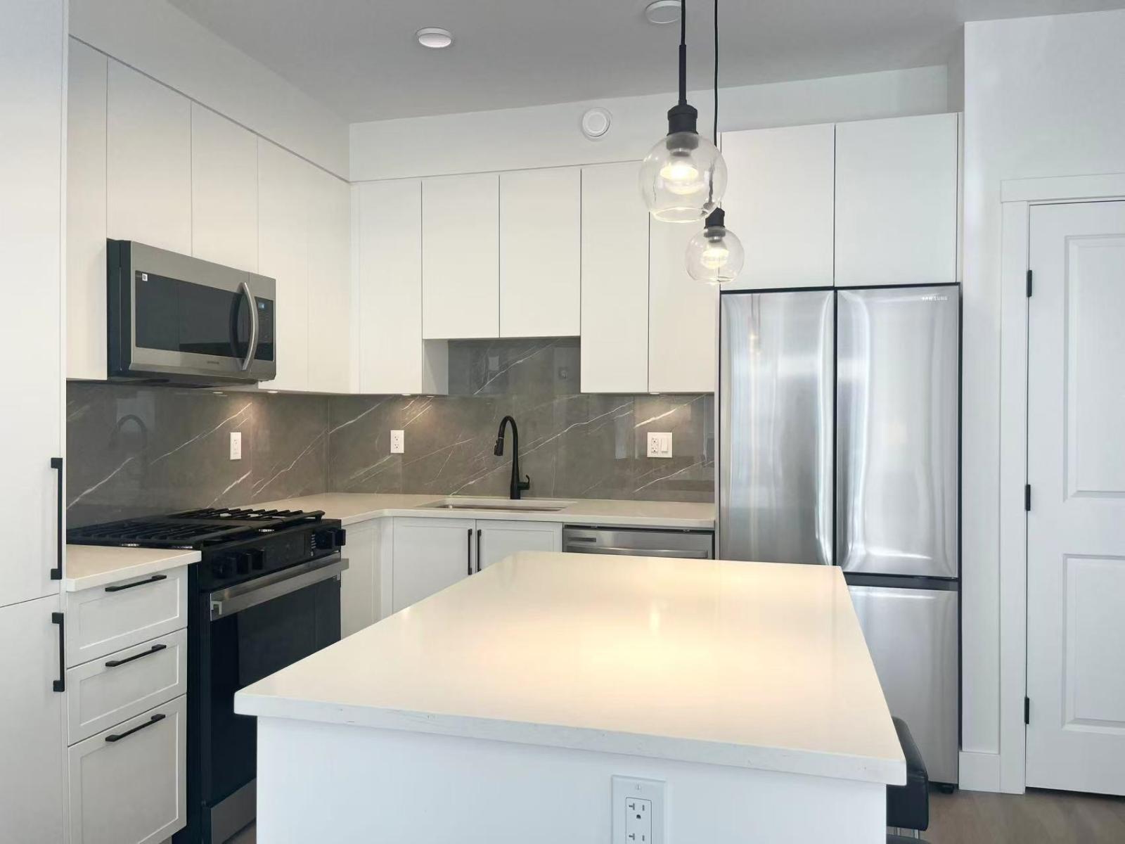 416 3528 146a Street, Surrey, British Columbia  V4P 0H4 - Photo 9 - R3115216