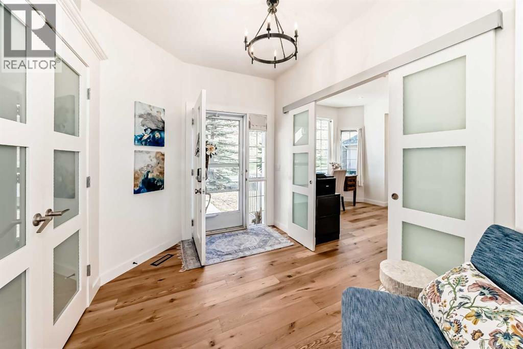 44 Eagleview Heights, Cochrane, Alberta  T4C 1P8 - Photo 3 - A2298220