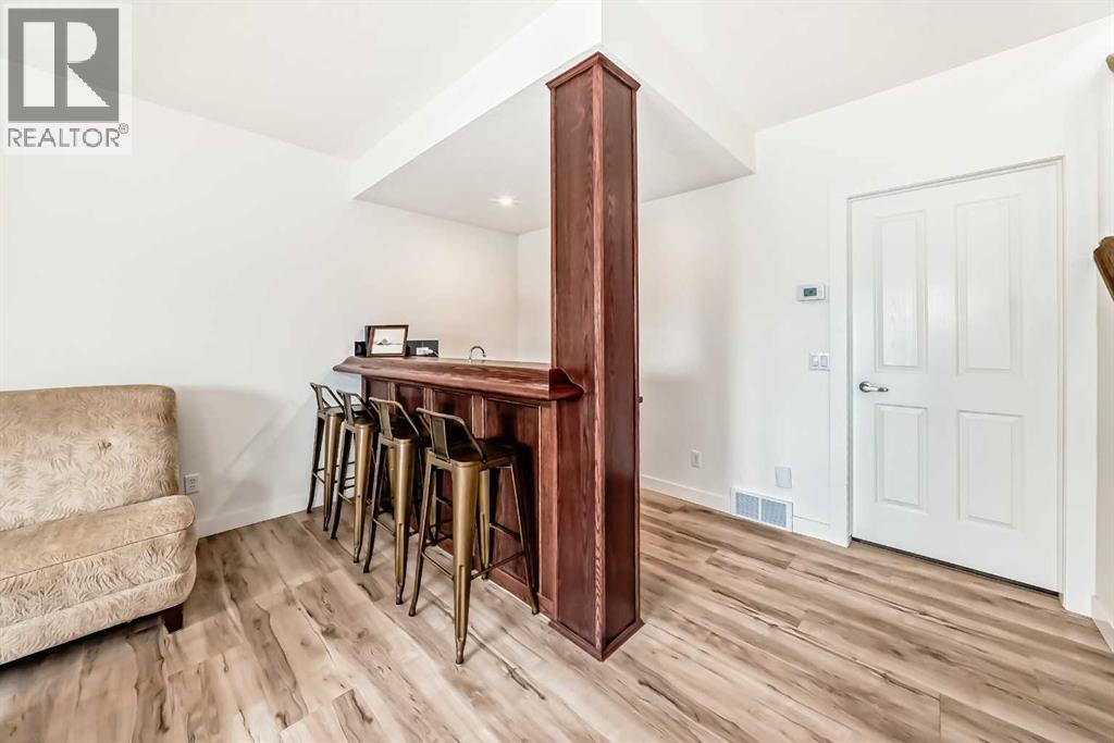 44 Eagleview Heights, Cochrane, Alberta  T4C 1P8 - Photo 38 - A2298220