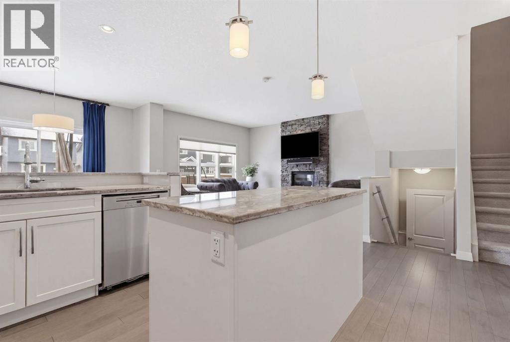 132 Sundown Way, Cochrane, Alberta  T4C 2M6 - Photo 6 - A2303130