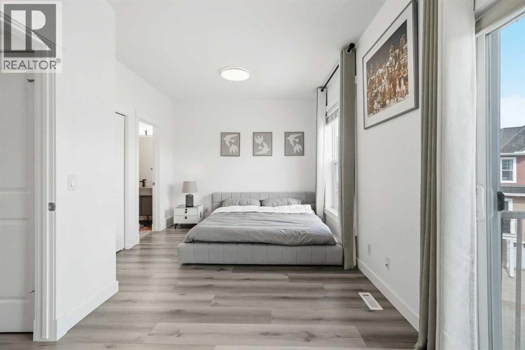 744 73 Street Sw, Calgary, Alberta  T3H 5V9 - Photo 5 - A2305016