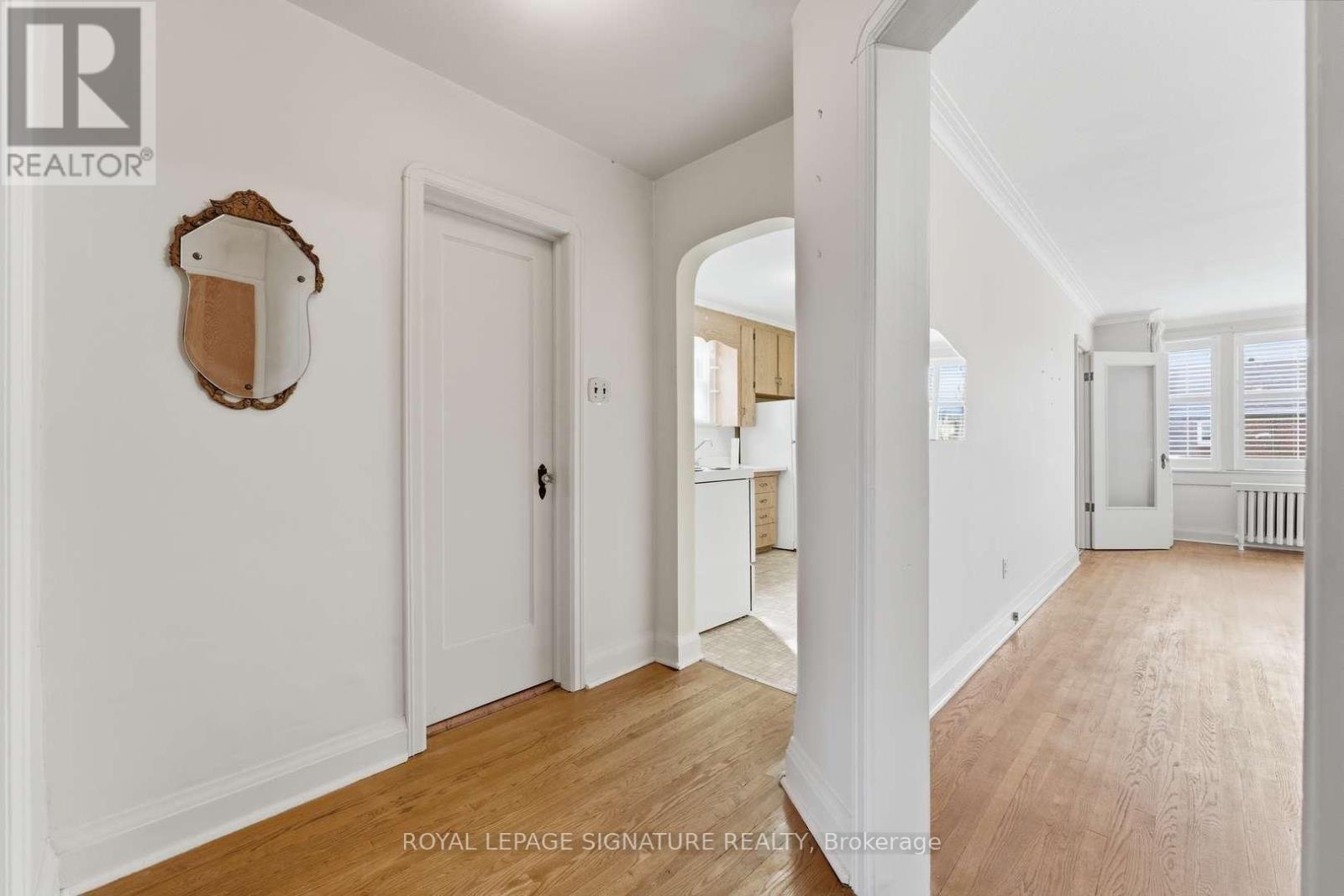 8 Memorial Park Avenue, Toronto, Ontario  M4J 2J6 - Photo 11 - E13048130