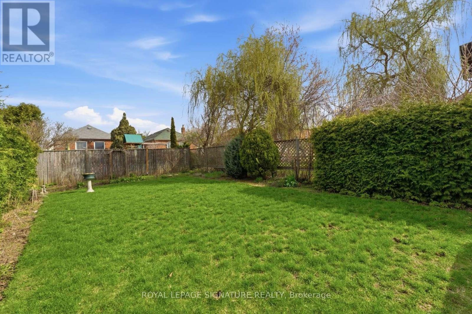 8 Memorial Park Avenue, Toronto, Ontario  M4J 2J6 - Photo 28 - E13048130