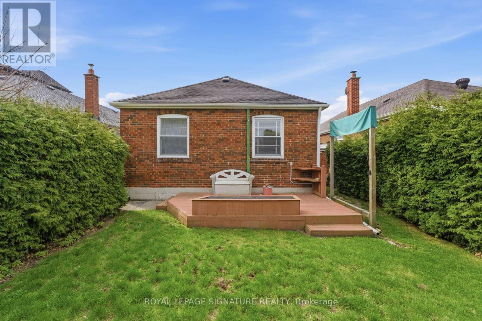 8 Memorial Park Avenue, Toronto, Ontario  M4J 2J6 - Photo 30 - E13048130