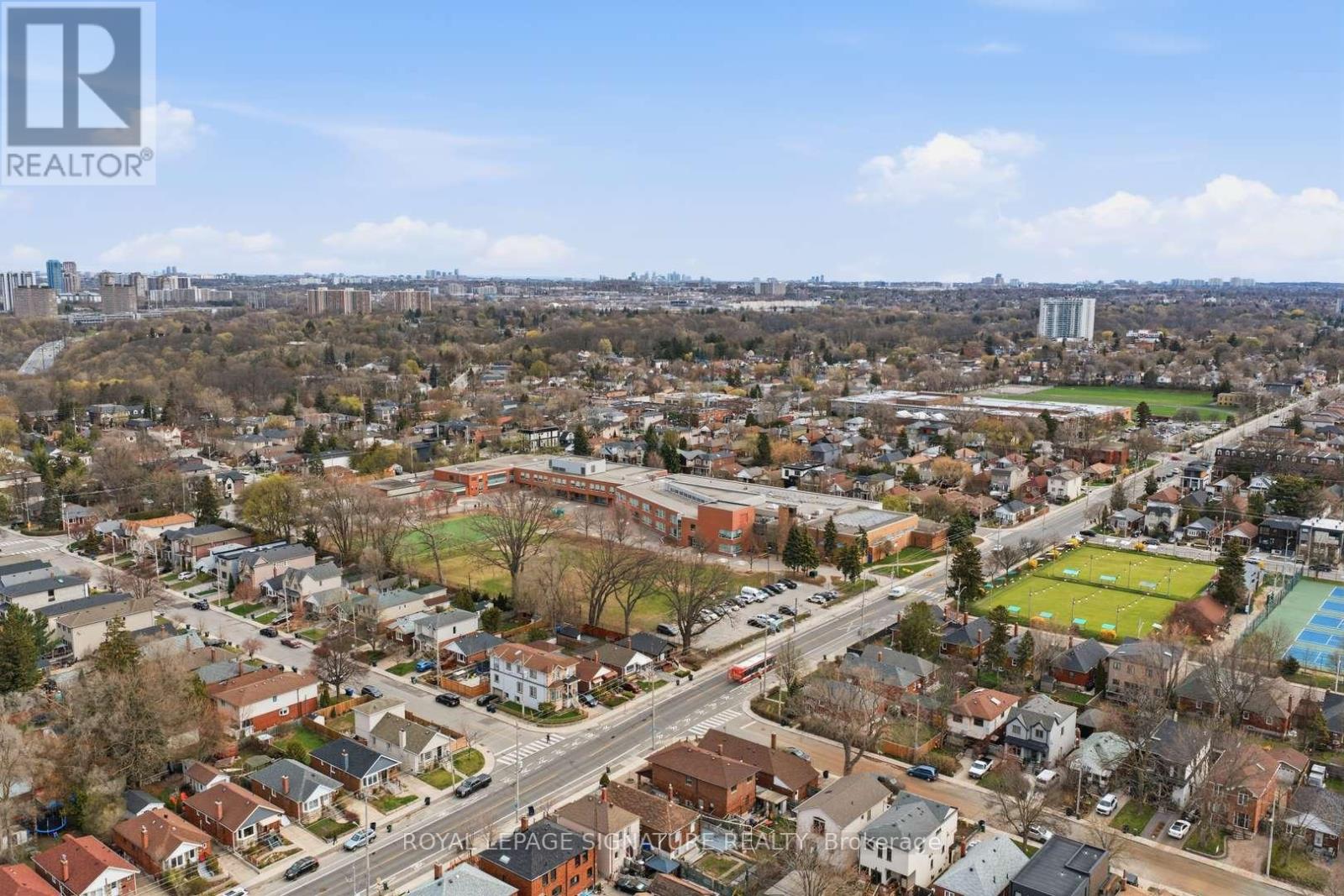 8 Memorial Park Avenue, Toronto, Ontario  M4J 2J6 - Photo 38 - E13048130