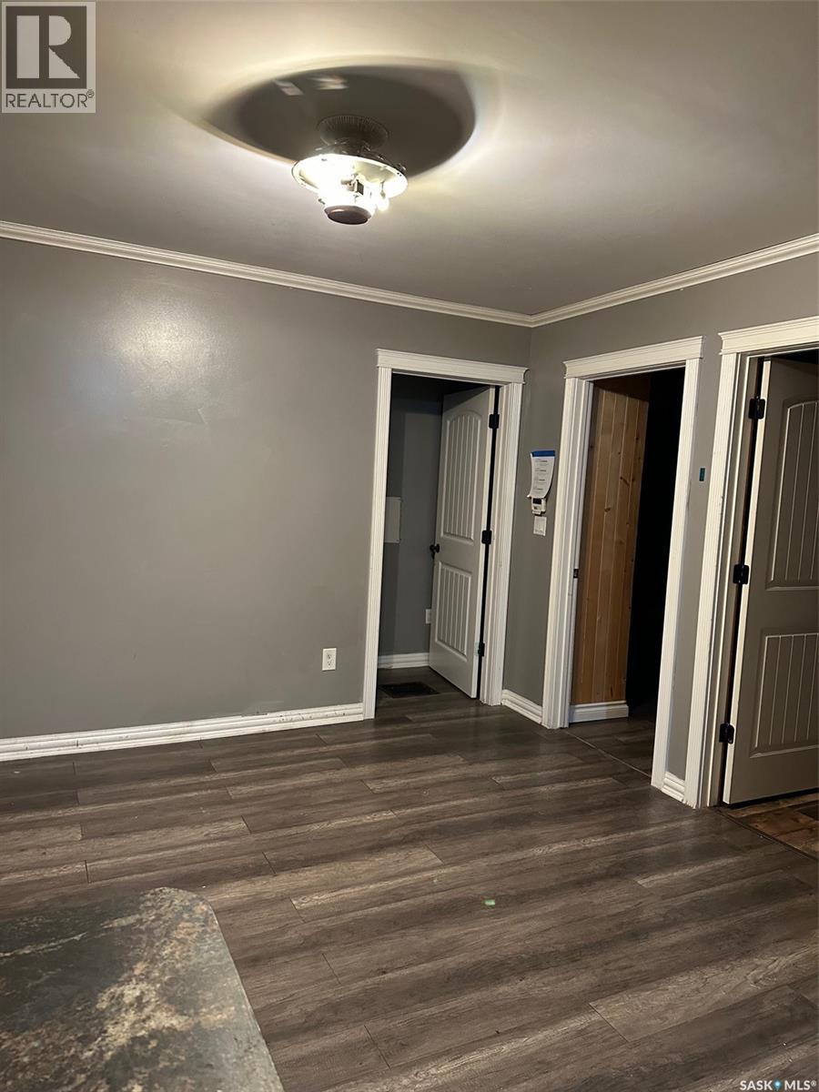 321 Walsh Street, Bienfait, Saskatchewan  S0C 0M0 - Photo 6 - SK034023