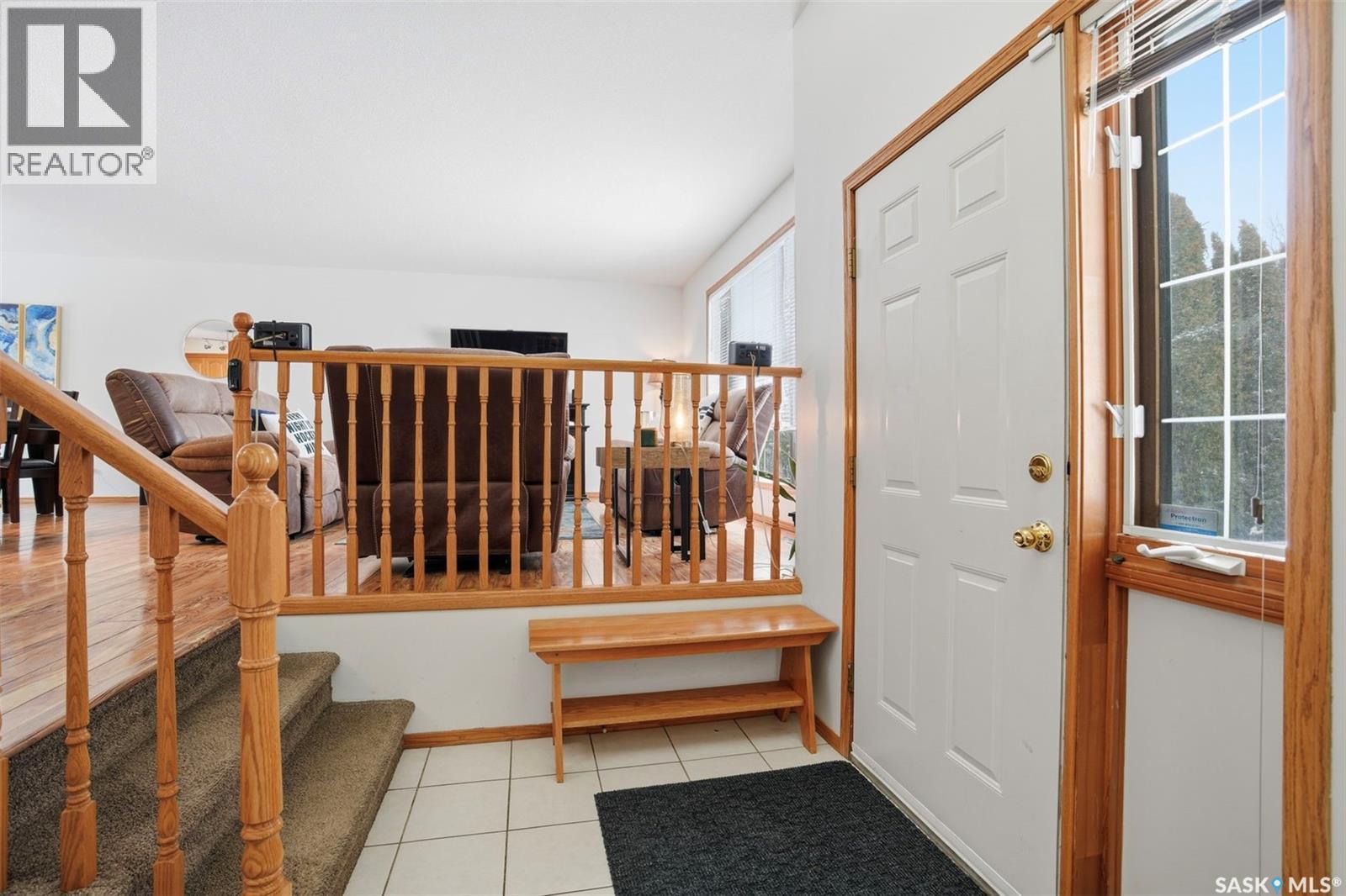 222 Hunt Road, Saskatoon, Saskatchewan  S7L 7A2 - Photo 2 - SK034004