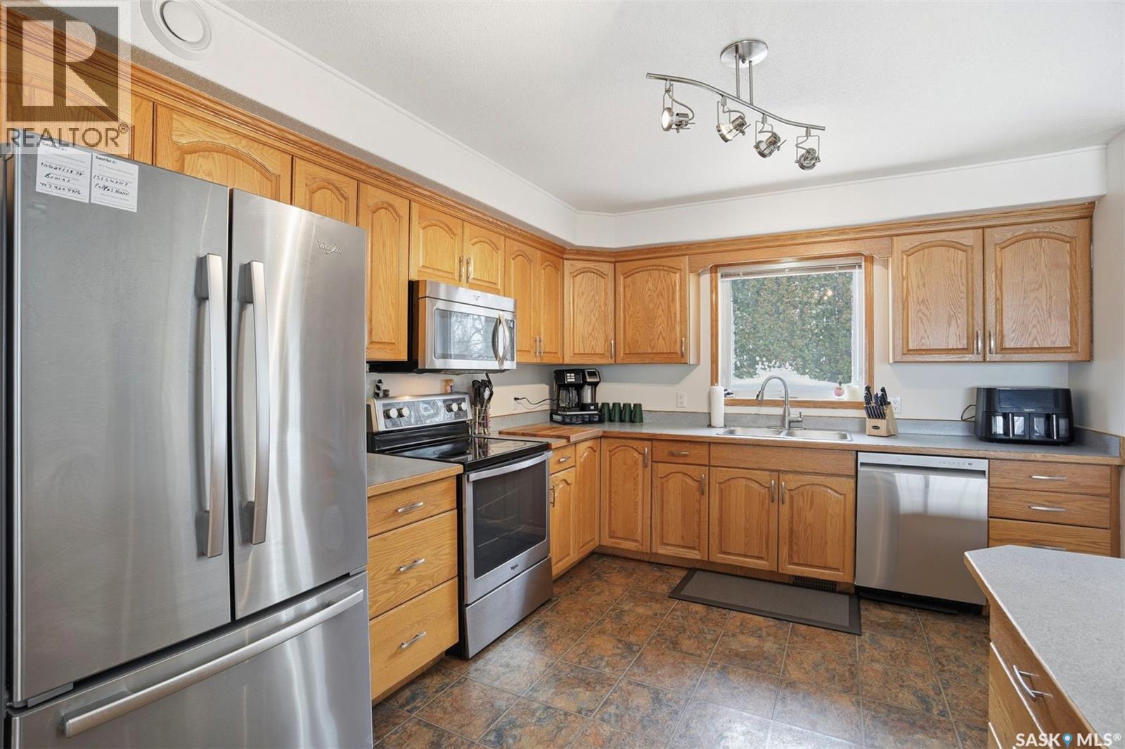 222 Hunt Road, Saskatoon, Saskatchewan  S7L 7A2 - Photo 8 - SK034004