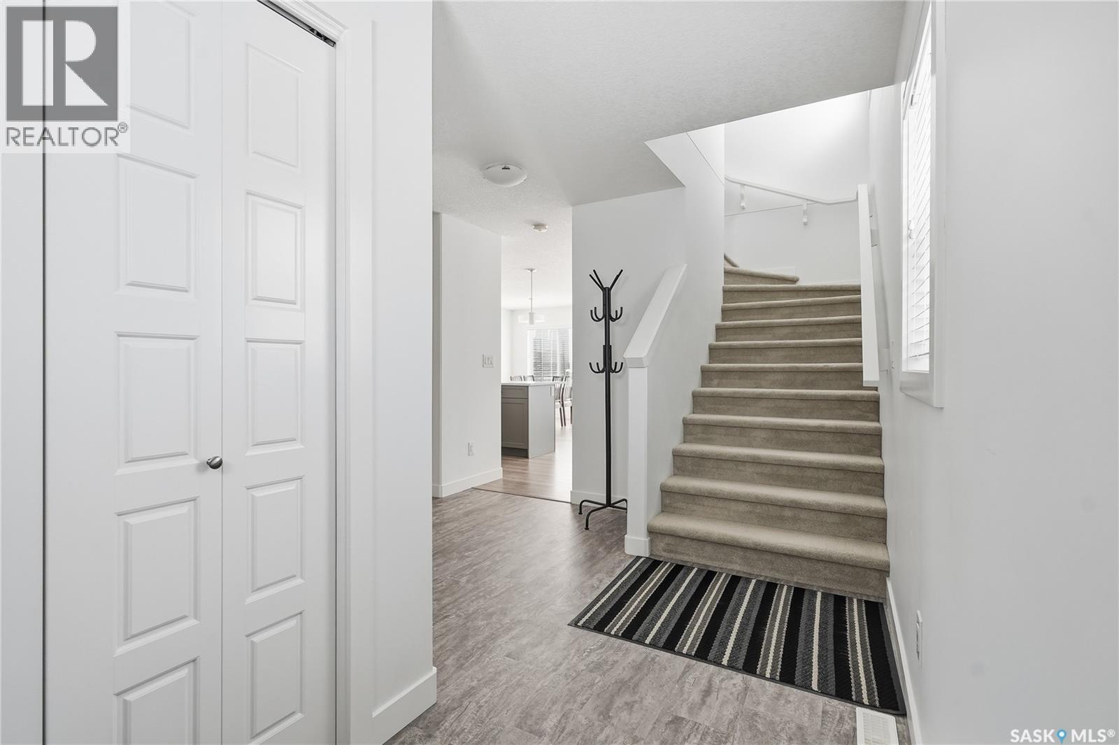 330 Germain Manor, Saskatoon, Saskatchewan  S7V 0T7 - Photo 5 - SK034002