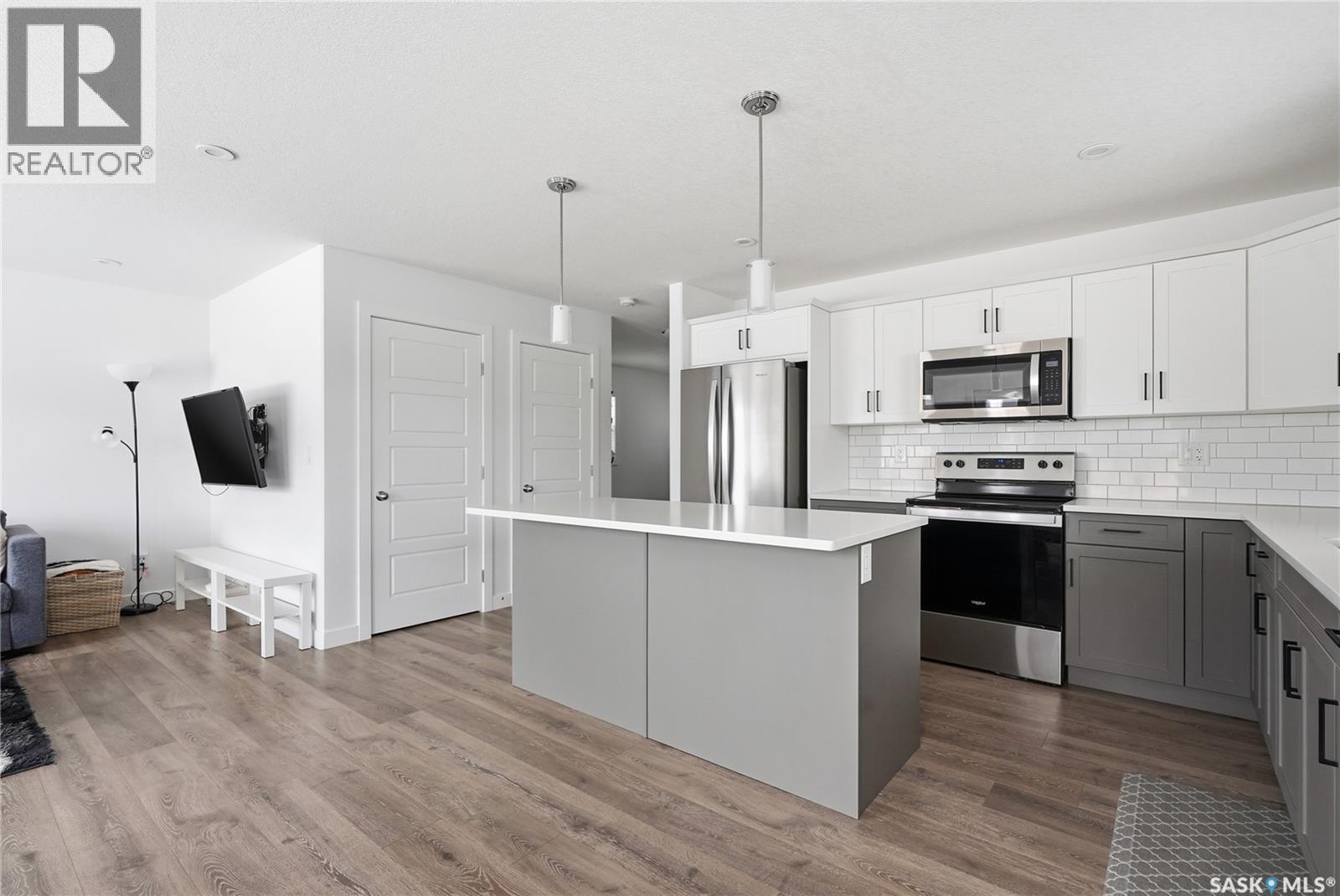 330 Germain Manor, Saskatoon, Saskatchewan  S7V 0T7 - Photo 9 - SK034002