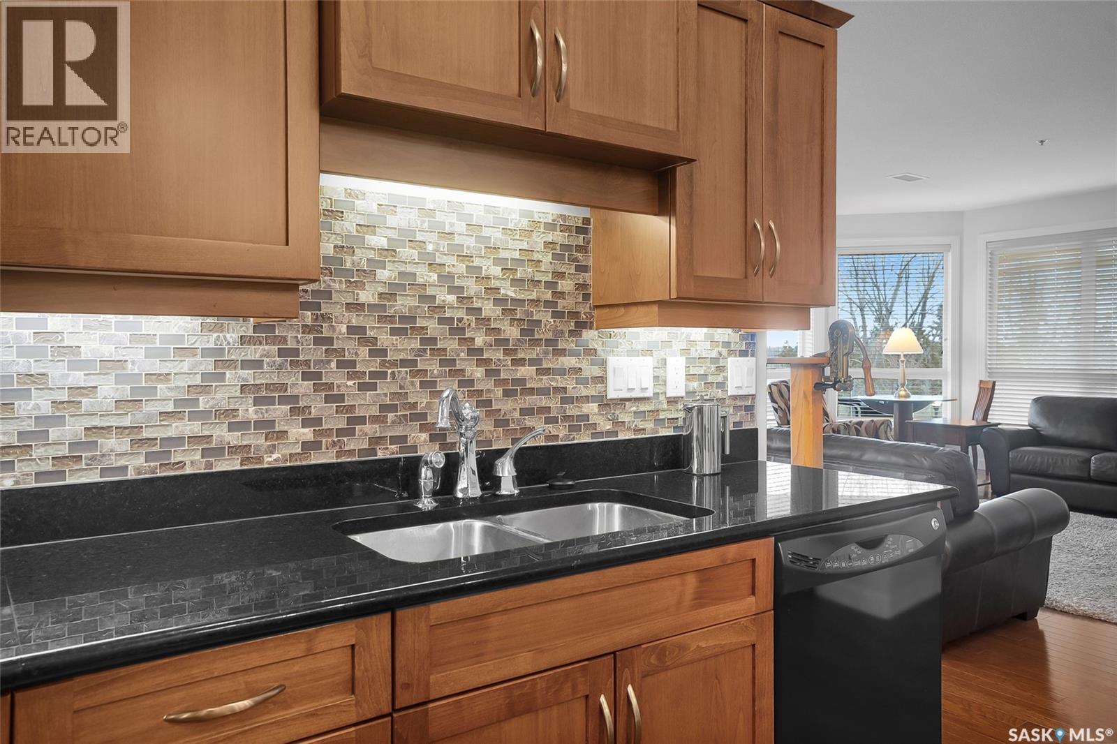 204 401 Cartwright Street, Saskatoon, Saskatchewan  S7T 0B3 - Photo 7 - SK033974