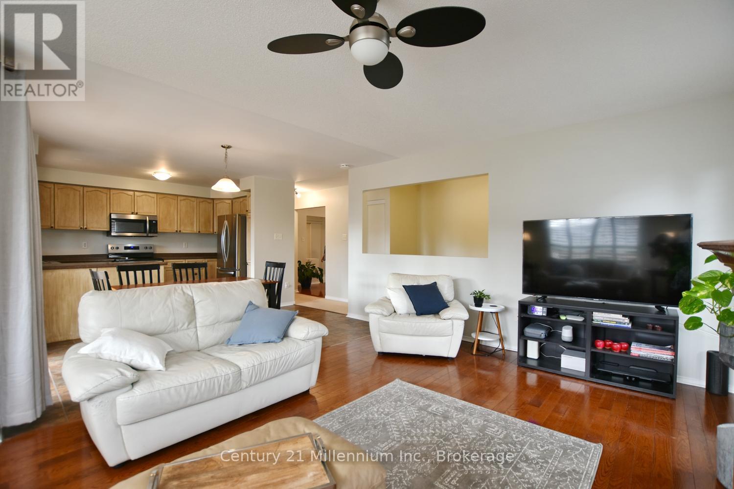 114 Silver Birch Avenue, Wasaga Beach, Ontario  L9Z 1N2 - Photo 11 - S13047098