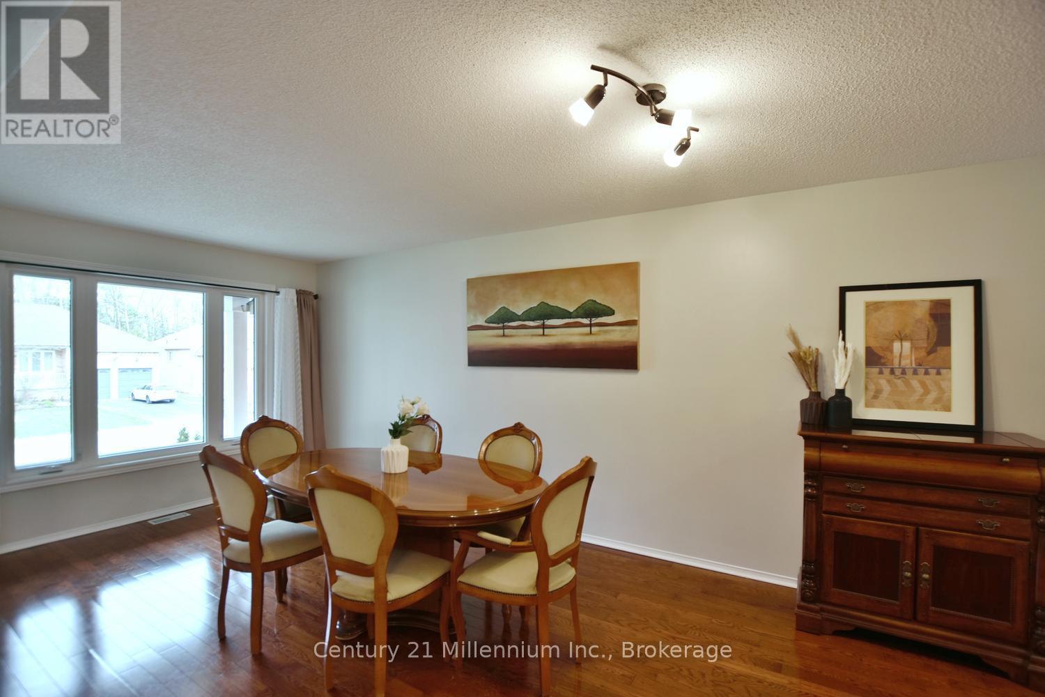 114 Silver Birch Avenue, Wasaga Beach, Ontario  L9Z 1N2 - Photo 8 - S13047098