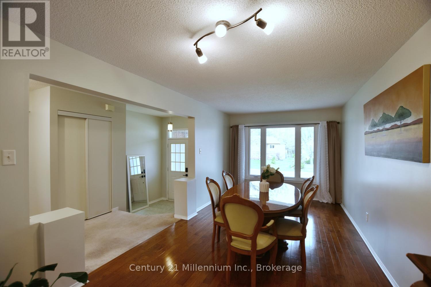 114 Silver Birch Avenue, Wasaga Beach, Ontario  L9Z 1N2 - Photo 7 - S13047098