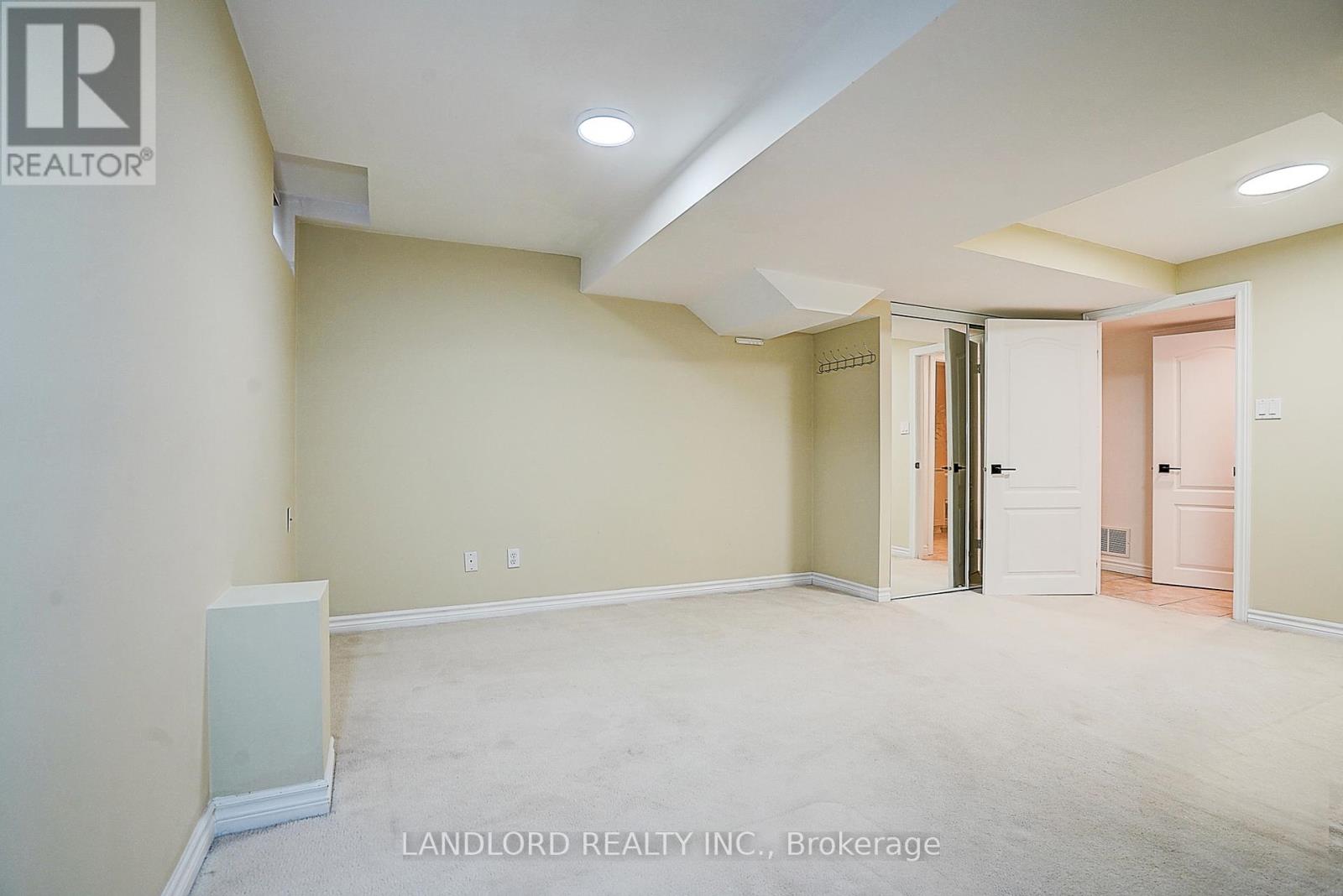 Lower - 8 Wood Dale Road, Vaughan (Concord), Ontario  L4K 5S8 - Photo 10 - N13047846