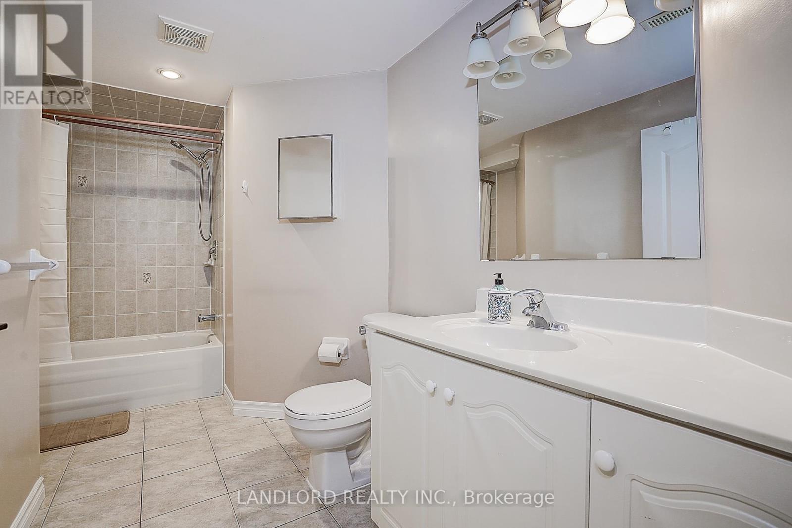 Lower - 8 Wood Dale Road, Vaughan (Concord), Ontario  L4K 5S8 - Photo 12 - N13047846