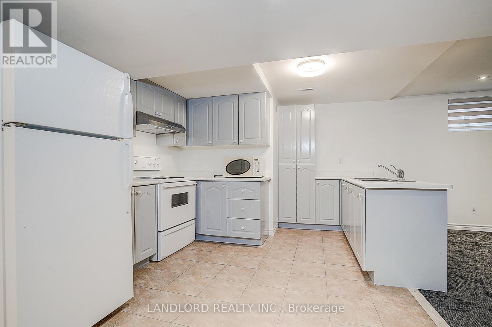 Lower - 8 Wood Dale Road, Vaughan (Concord), Ontario  L4K 5S8 - Photo 20 - N13047846