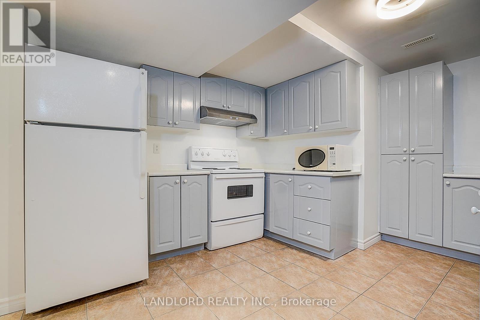 Lower - 8 Wood Dale Road, Vaughan (Concord), Ontario  L4K 5S8 - Photo 24 - N13047846