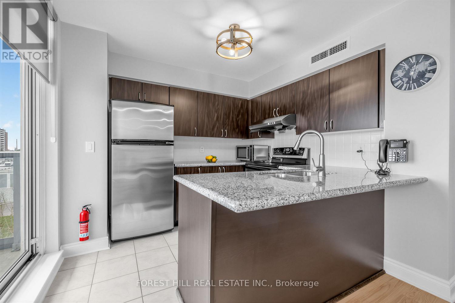 511 - 7 North Park Road, Vaughan (Beverley Glen), Ontario  L4J 0C9 - Photo 12 - N13047860