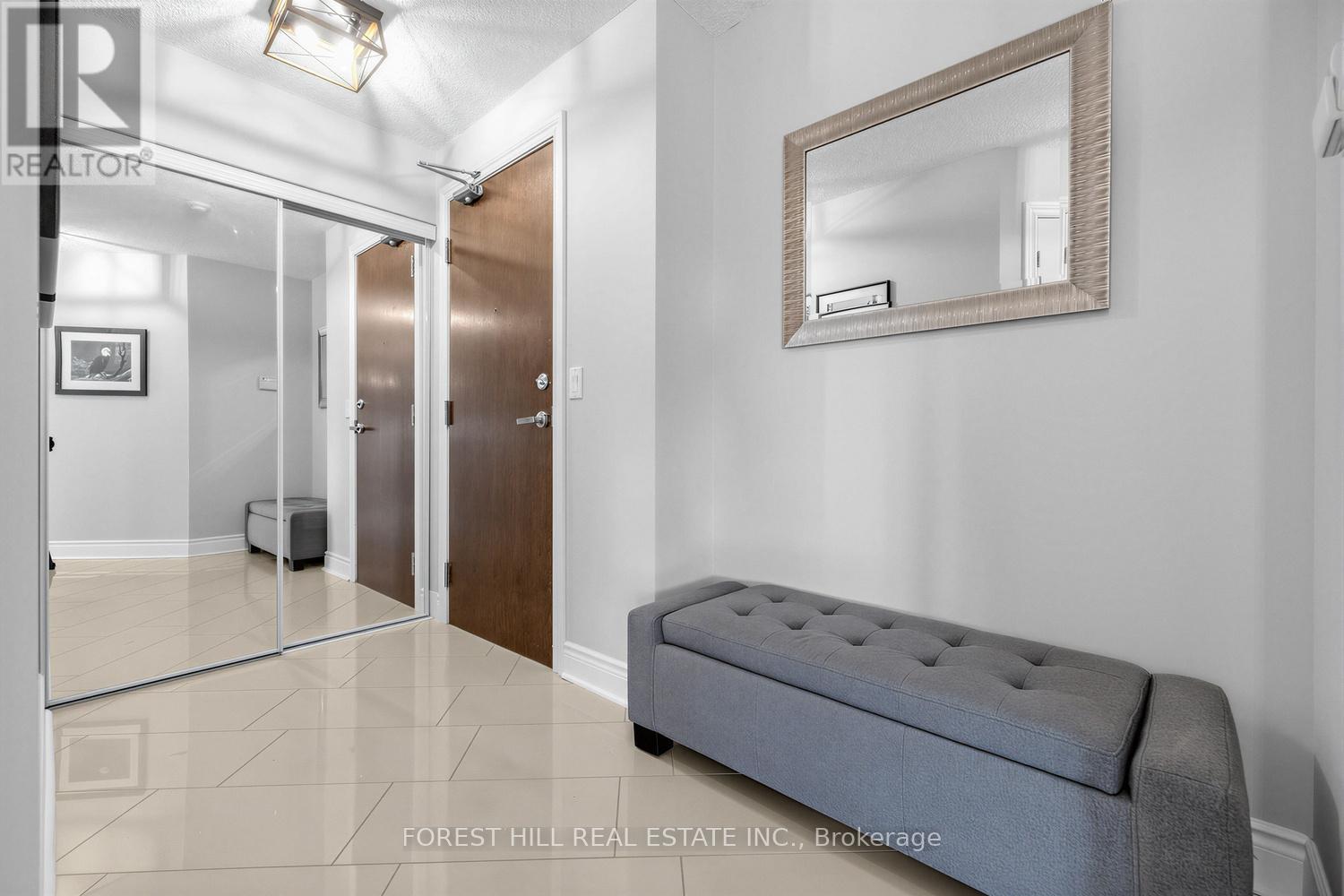 511 - 7 North Park Road, Vaughan (Beverley Glen), Ontario  L4J 0C9 - Photo 2 - N13047860