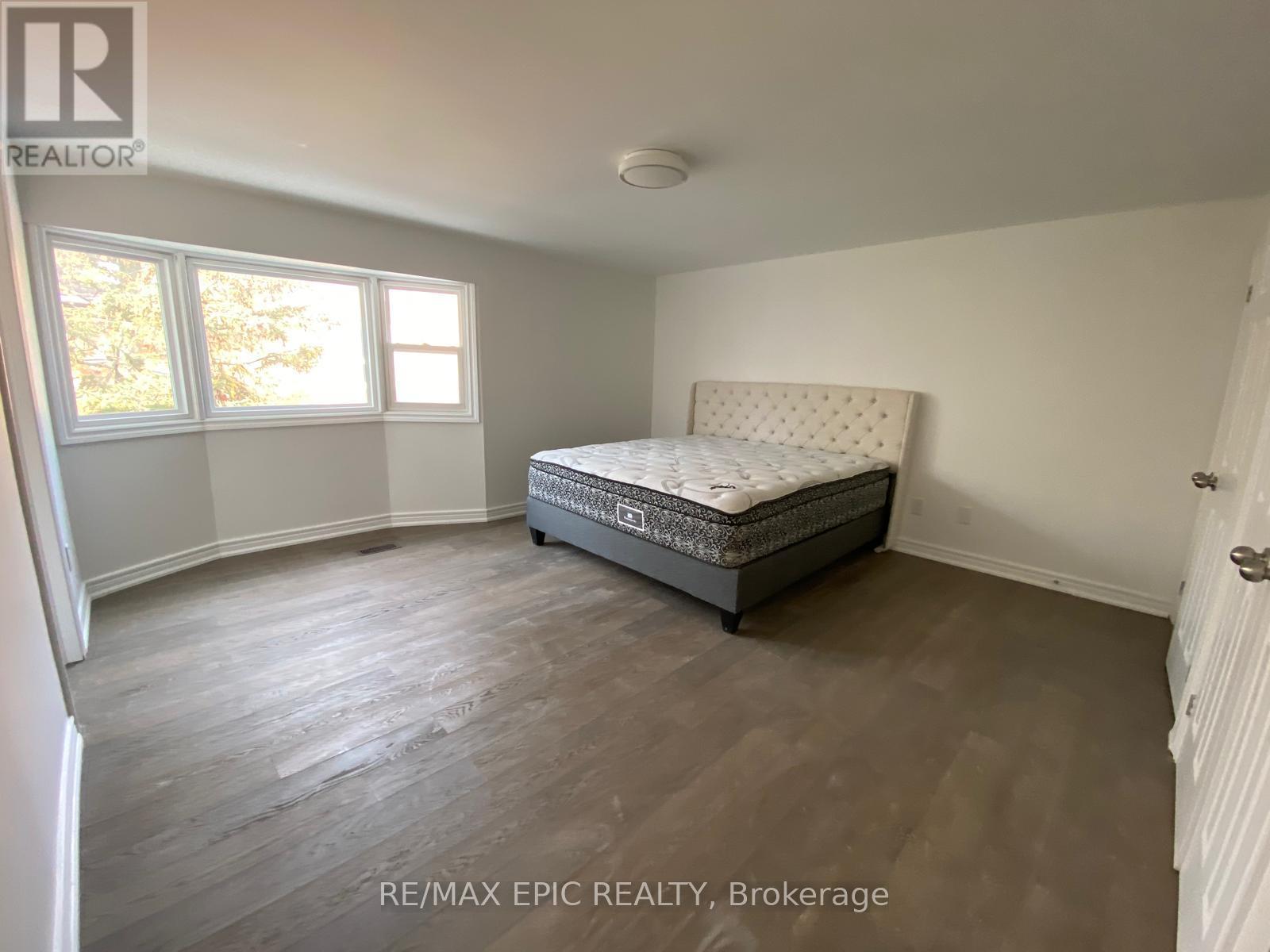 94 Pinewood Drive, Vaughan (Crestwood-Springfarm-Yorkhill), Ontario  L4J 5P6 - Photo 10 - N13047932