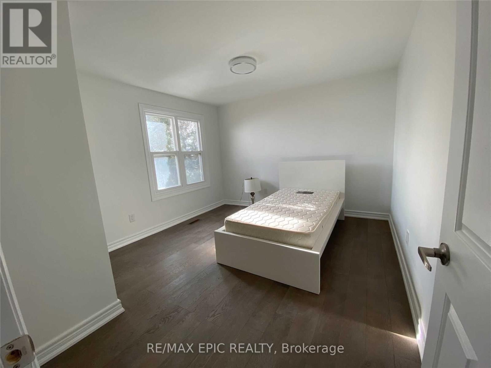 94 Pinewood Drive, Vaughan (Crestwood-Springfarm-Yorkhill), Ontario  L4J 5P6 - Photo 11 - N13047932