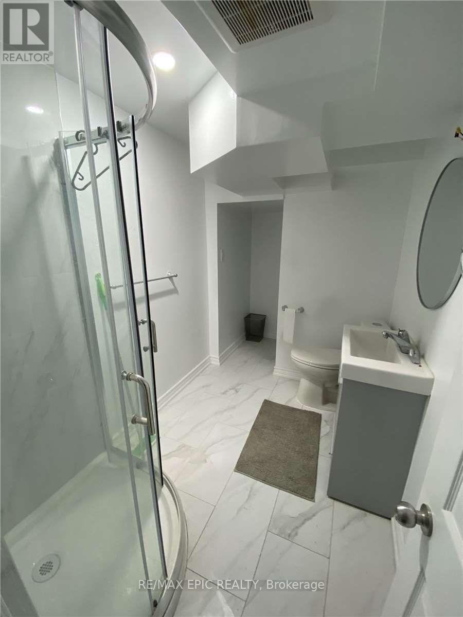 94 Pinewood Drive, Vaughan (Crestwood-Springfarm-Yorkhill), Ontario  L4J 5P6 - Photo 15 - N13047932