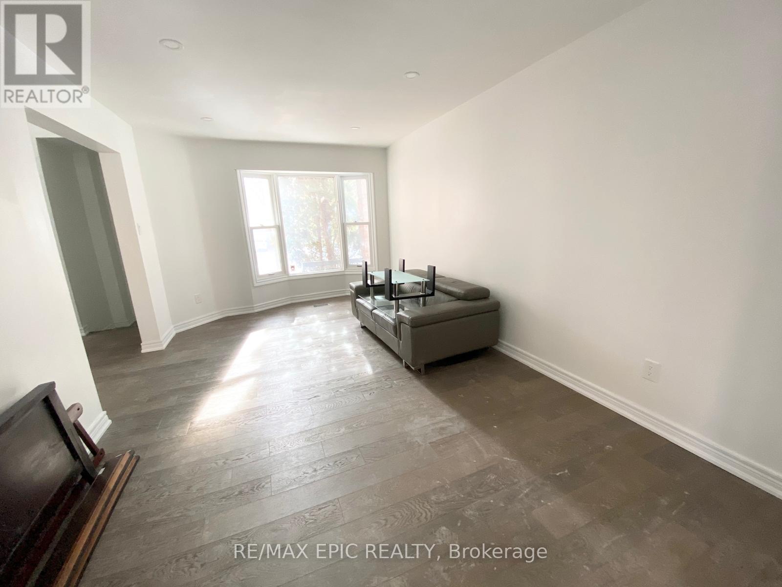 94 Pinewood Drive, Vaughan (Crestwood-Springfarm-Yorkhill), Ontario  L4J 5P6 - Photo 19 - N13047932