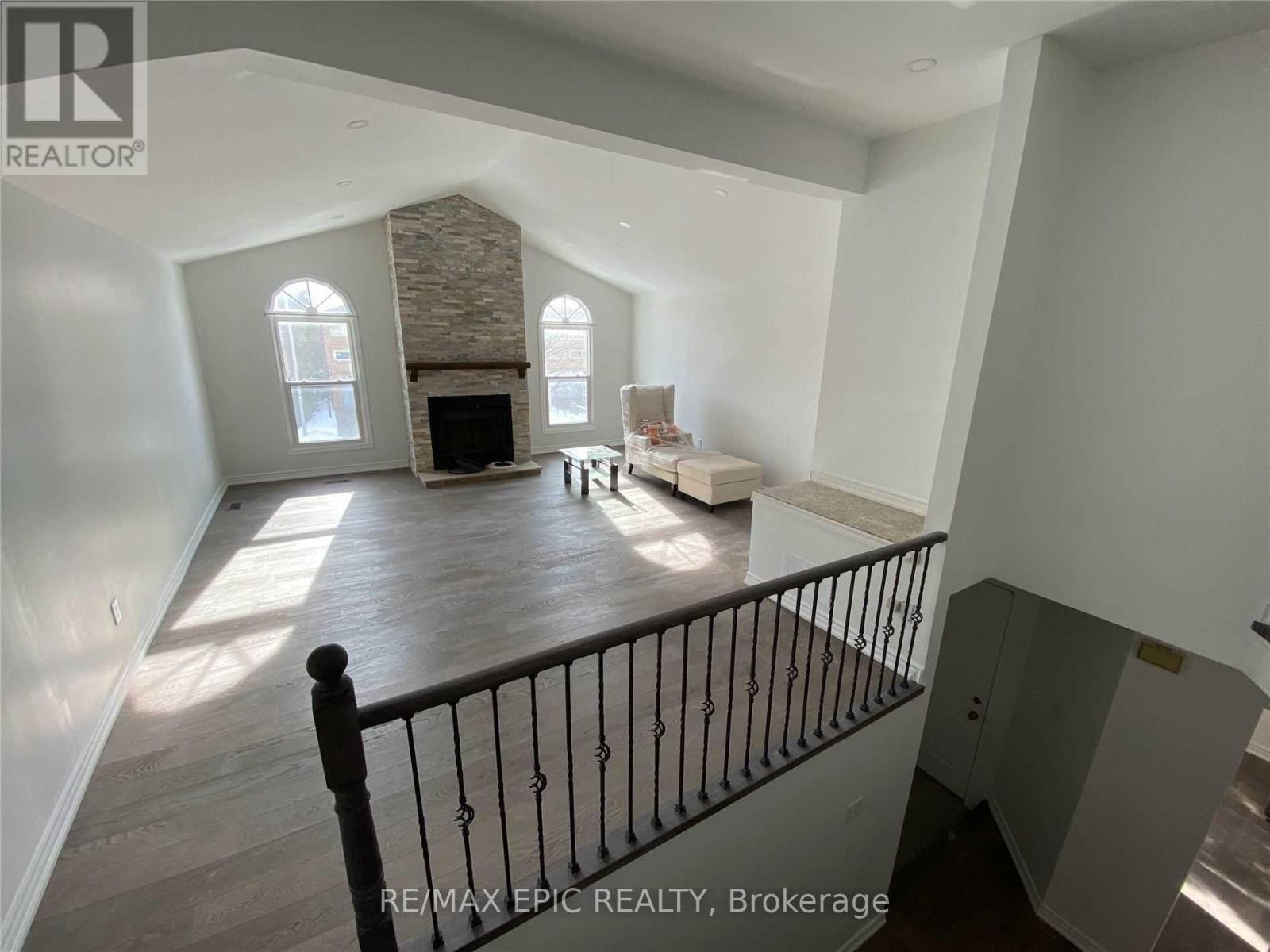 94 Pinewood Drive, Vaughan (Crestwood-Springfarm-Yorkhill), Ontario  L4J 5P6 - Photo 6 - N13047932