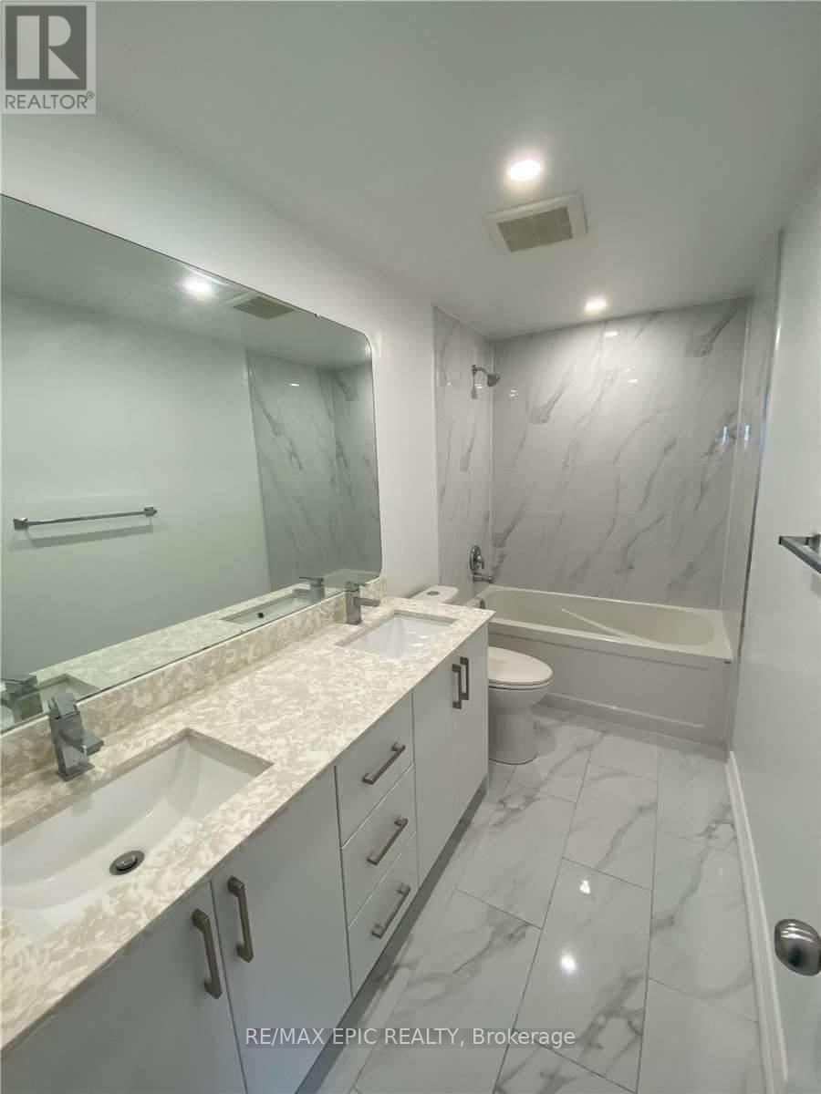 94 Pinewood Drive, Vaughan (Crestwood-Springfarm-Yorkhill), Ontario  L4J 5P6 - Photo 9 - N13047932